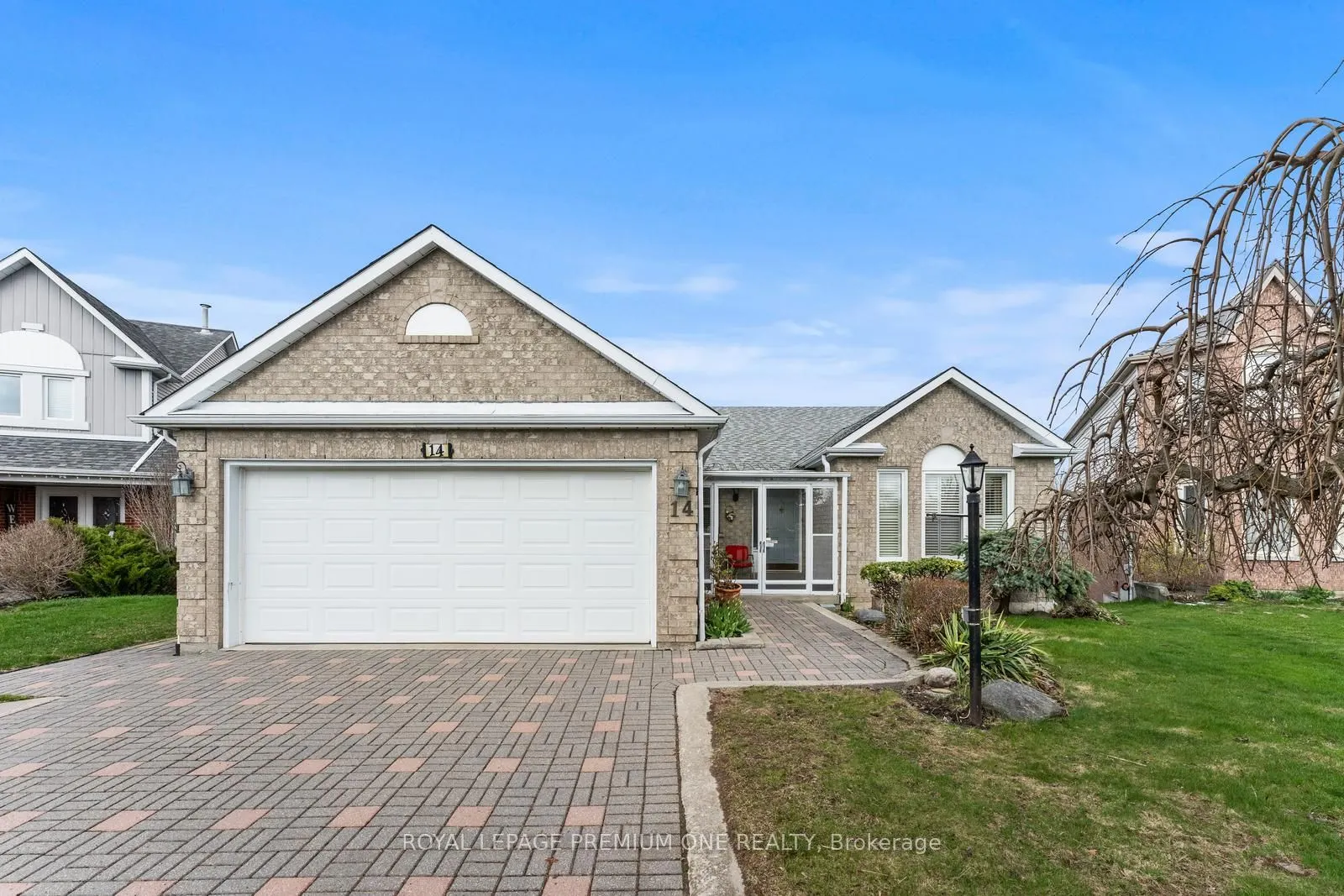 14 CARRICK Avenue
