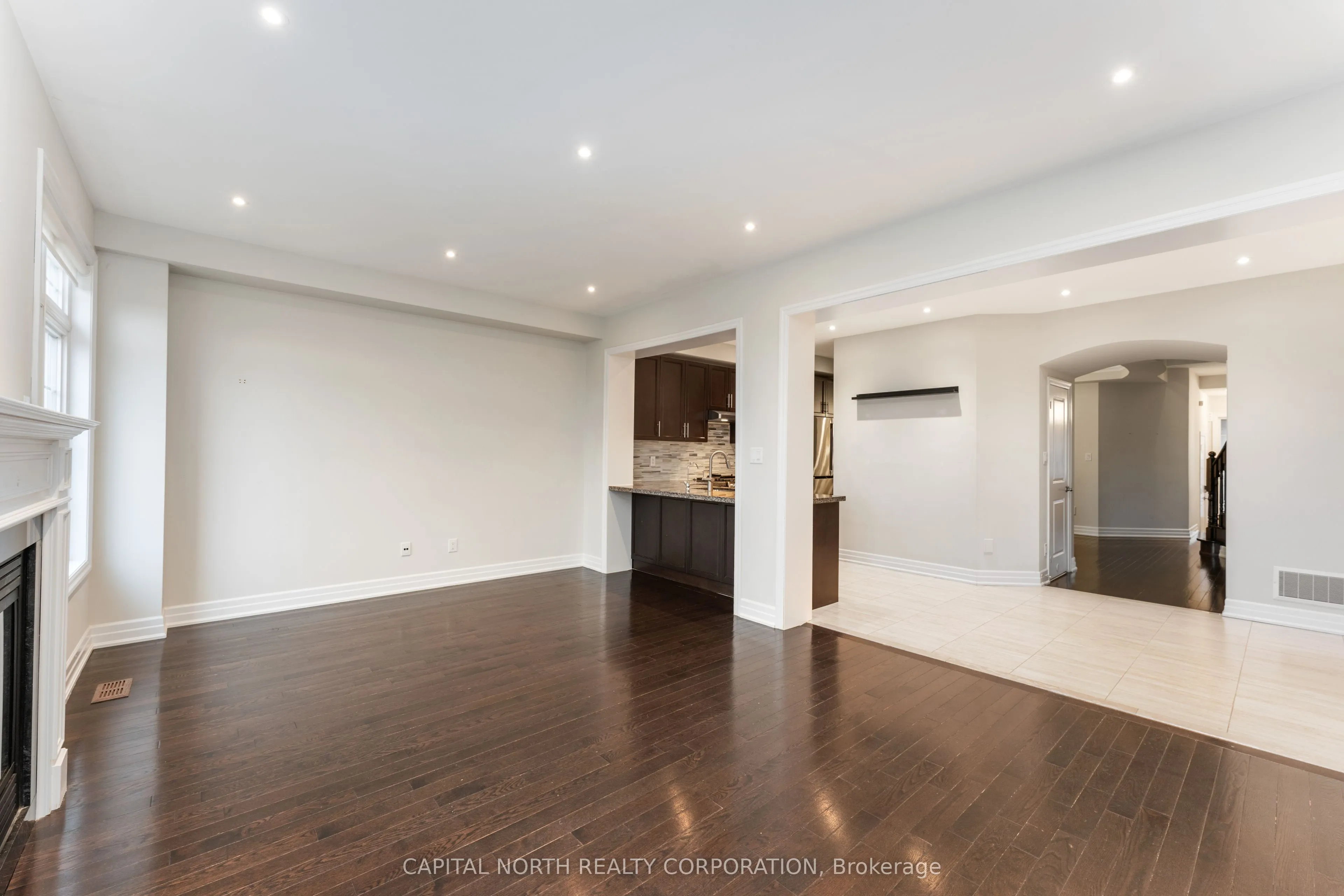 64 Alex Campbell Crescent