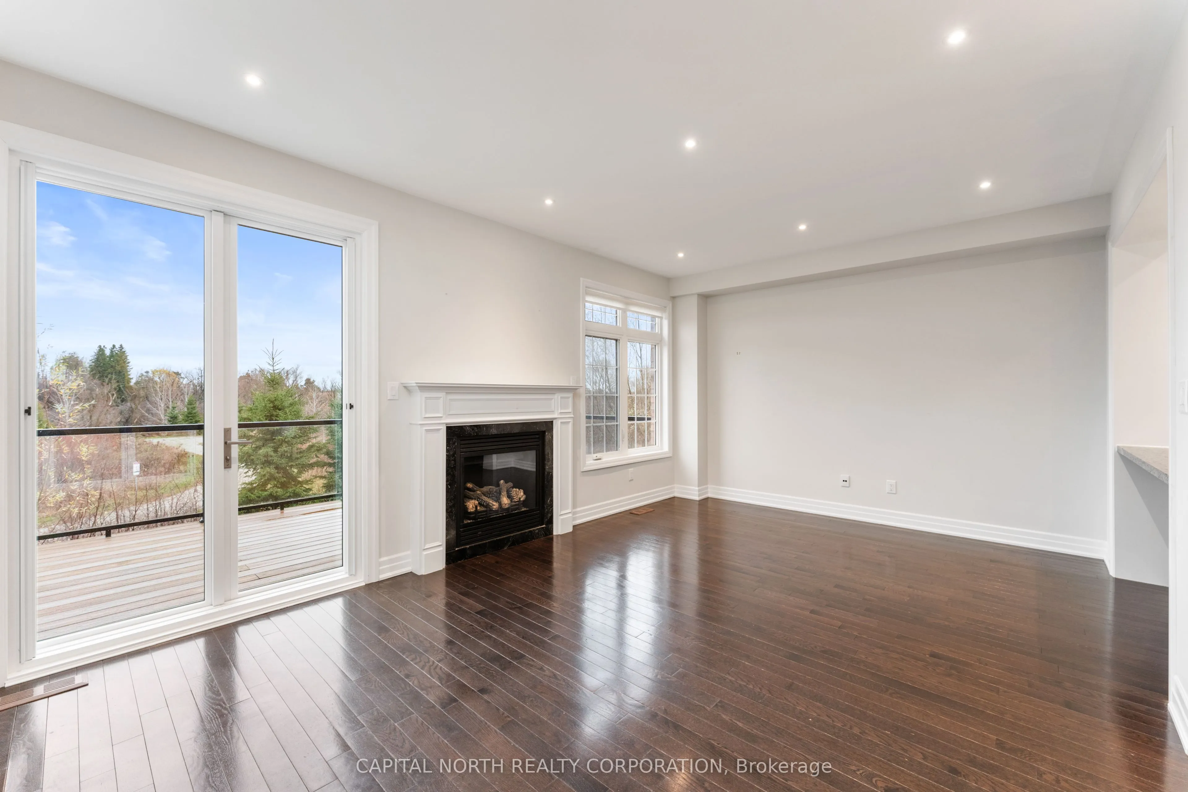 64 Alex Campbell Crescent