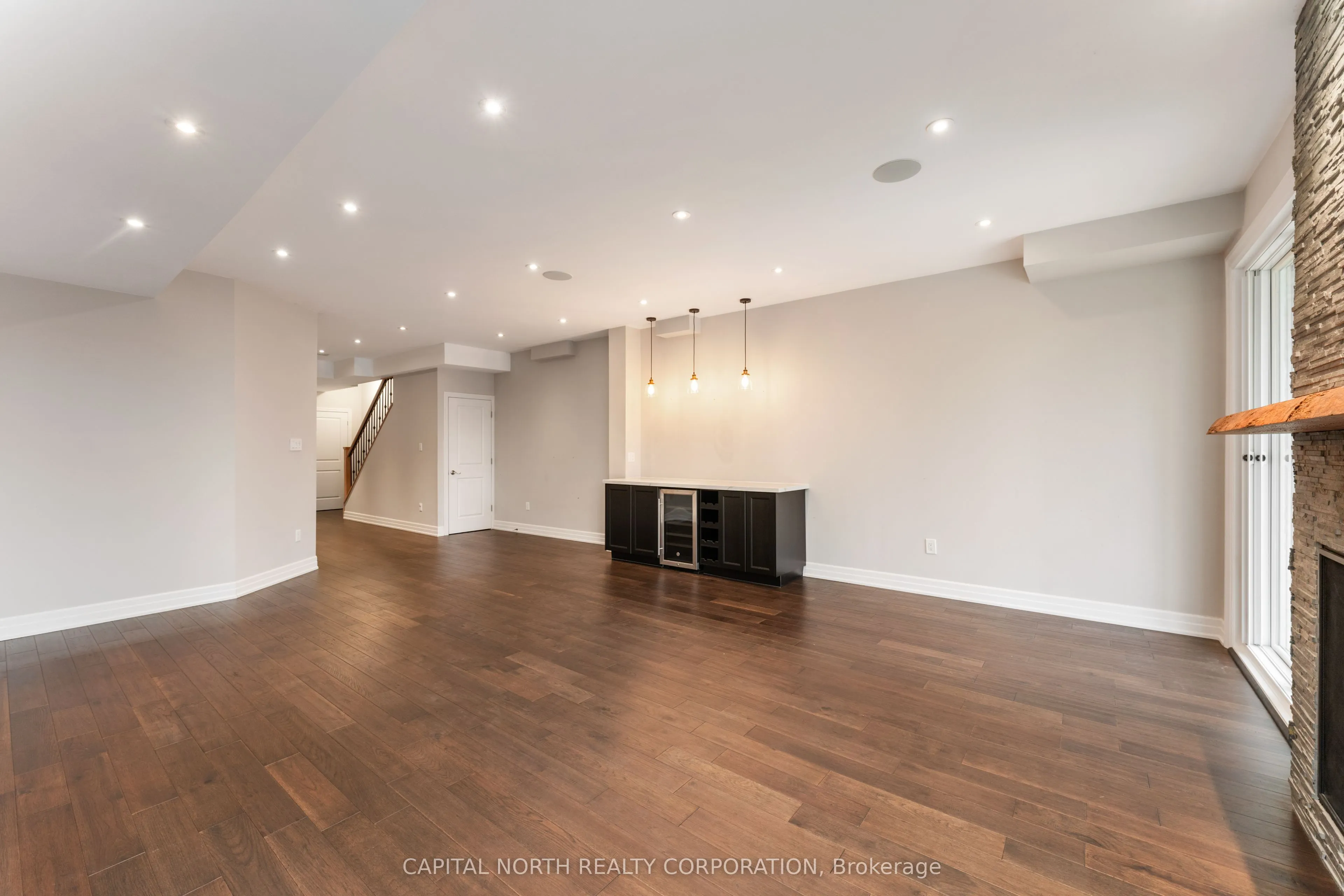 64 Alex Campbell Crescent