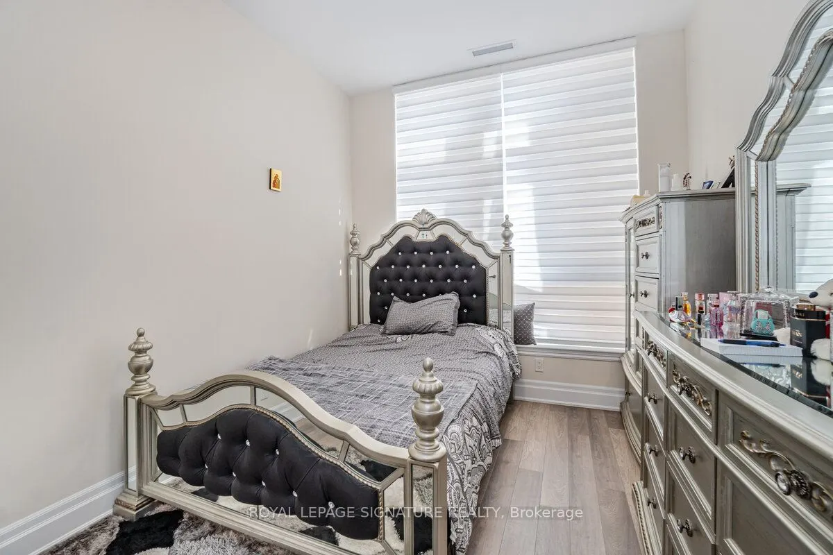 9085 Jane Street #108