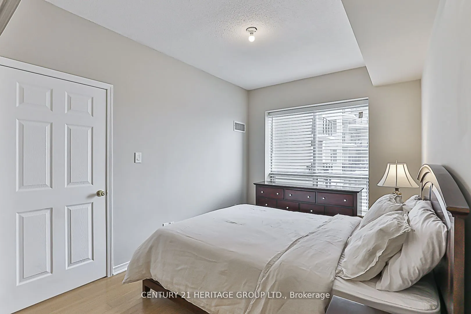 8 Maison Parc Court, #305