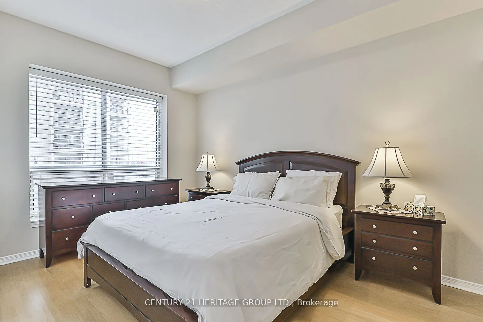 8 Maison Parc Court, #305