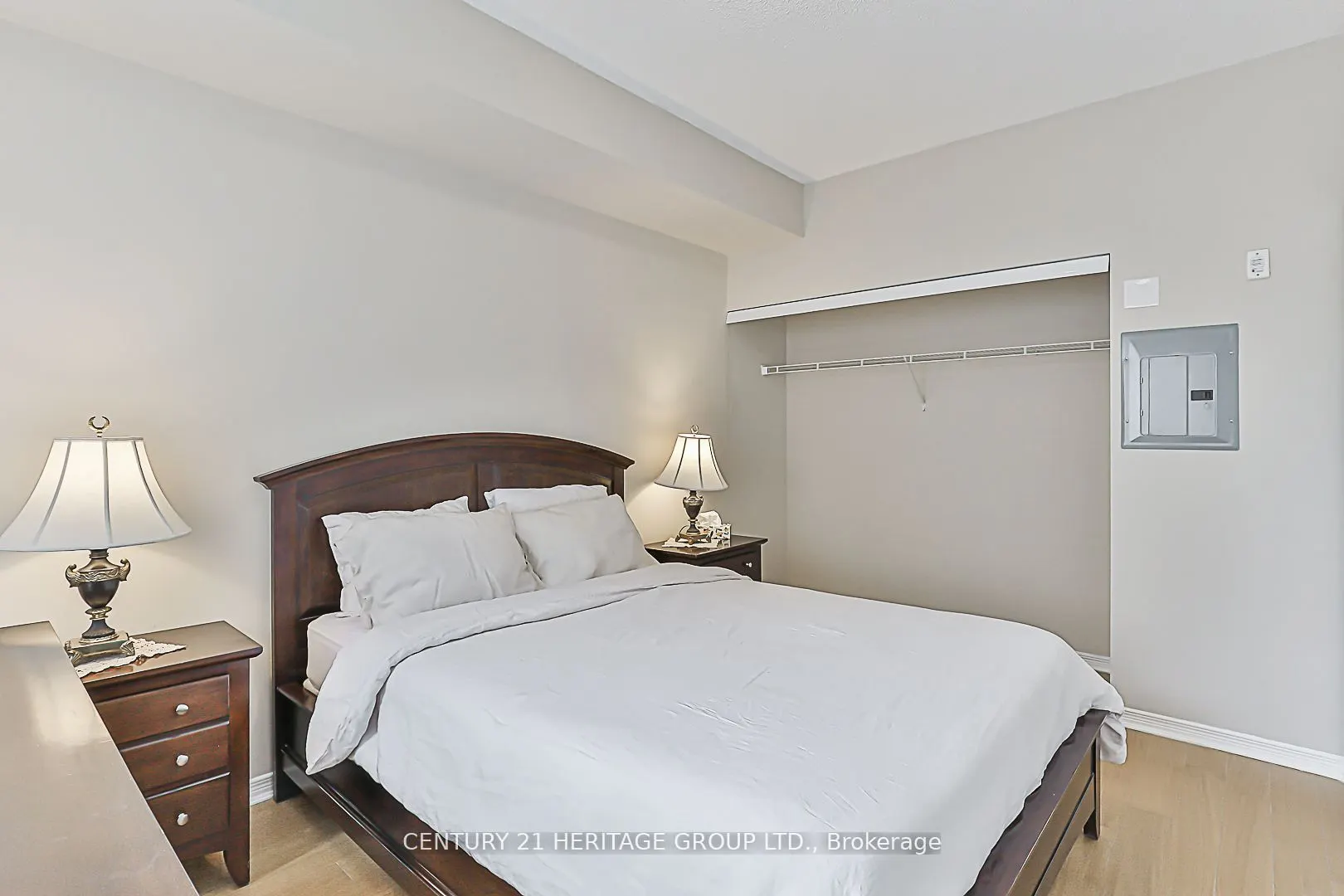 8 Maison Parc Court, #305