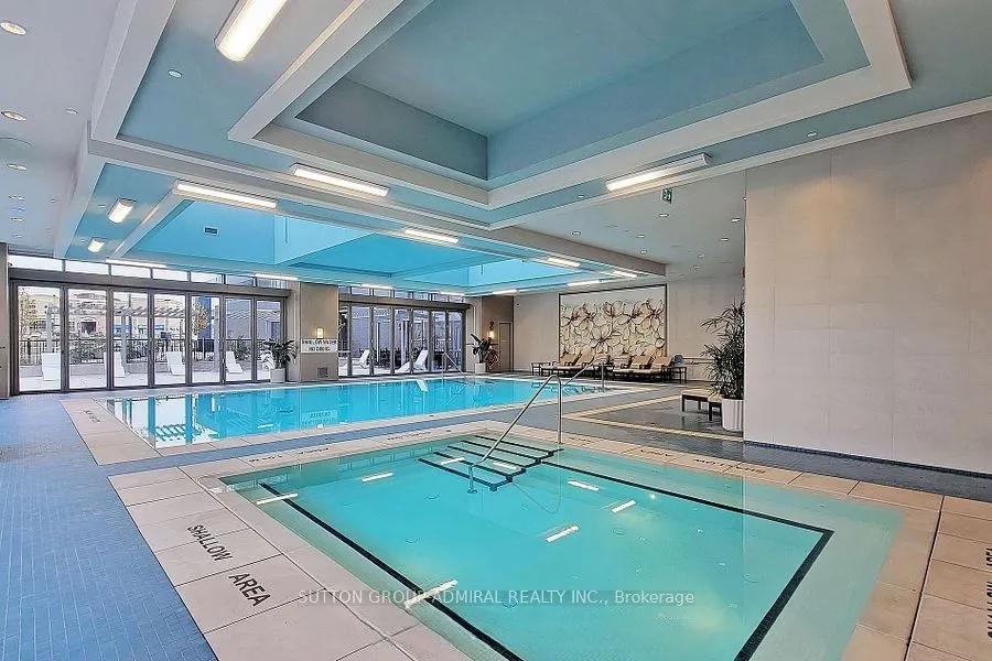 10 Gatineau Drive, #716