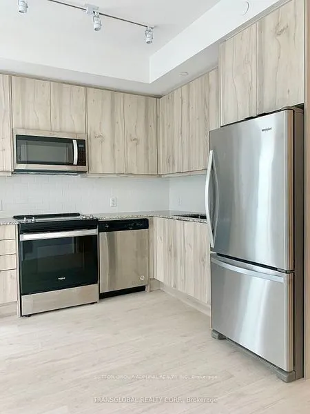 10 Gatineau Drive, #716