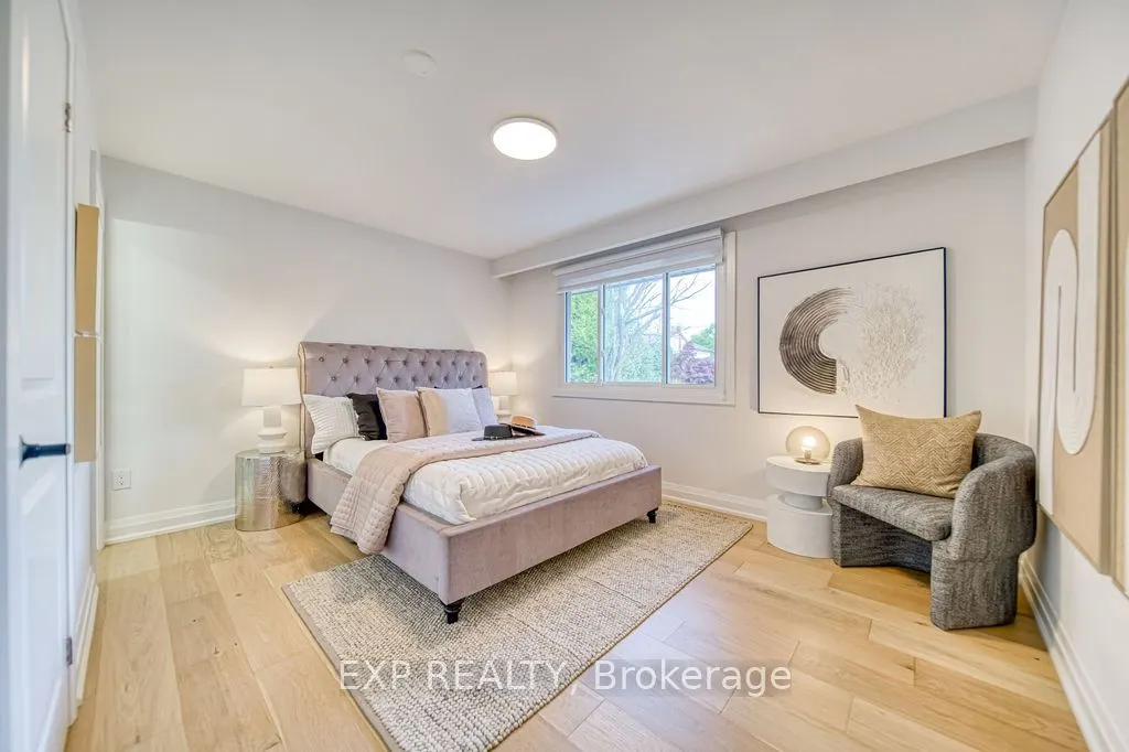11 Lillian Avenue