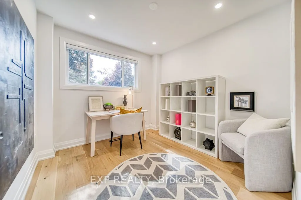 11 Lillian Avenue