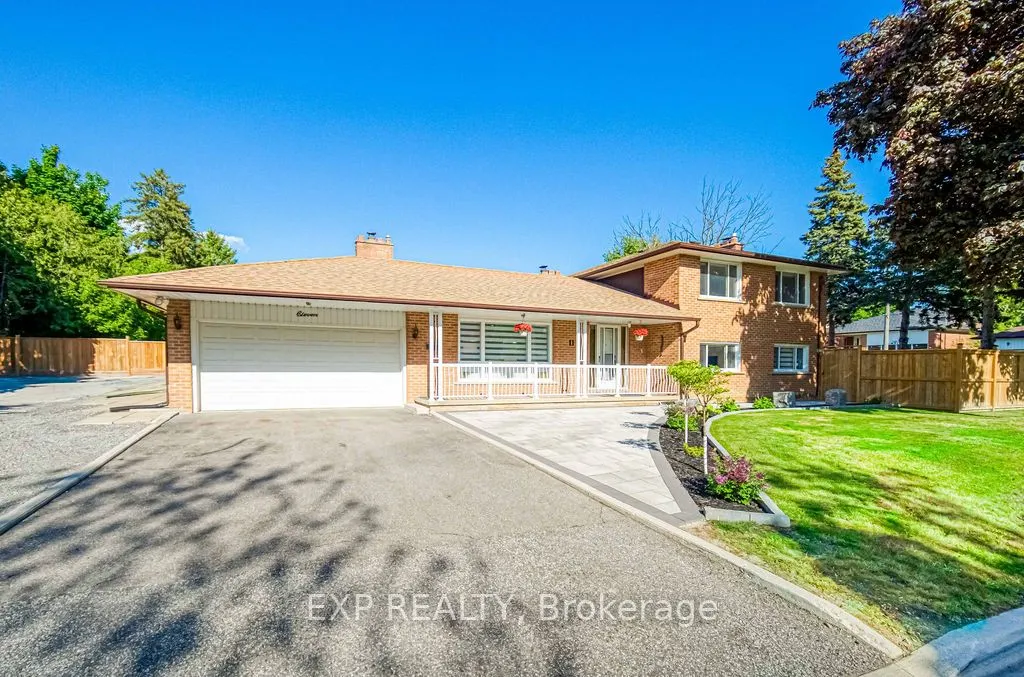 11 Lillian Avenue