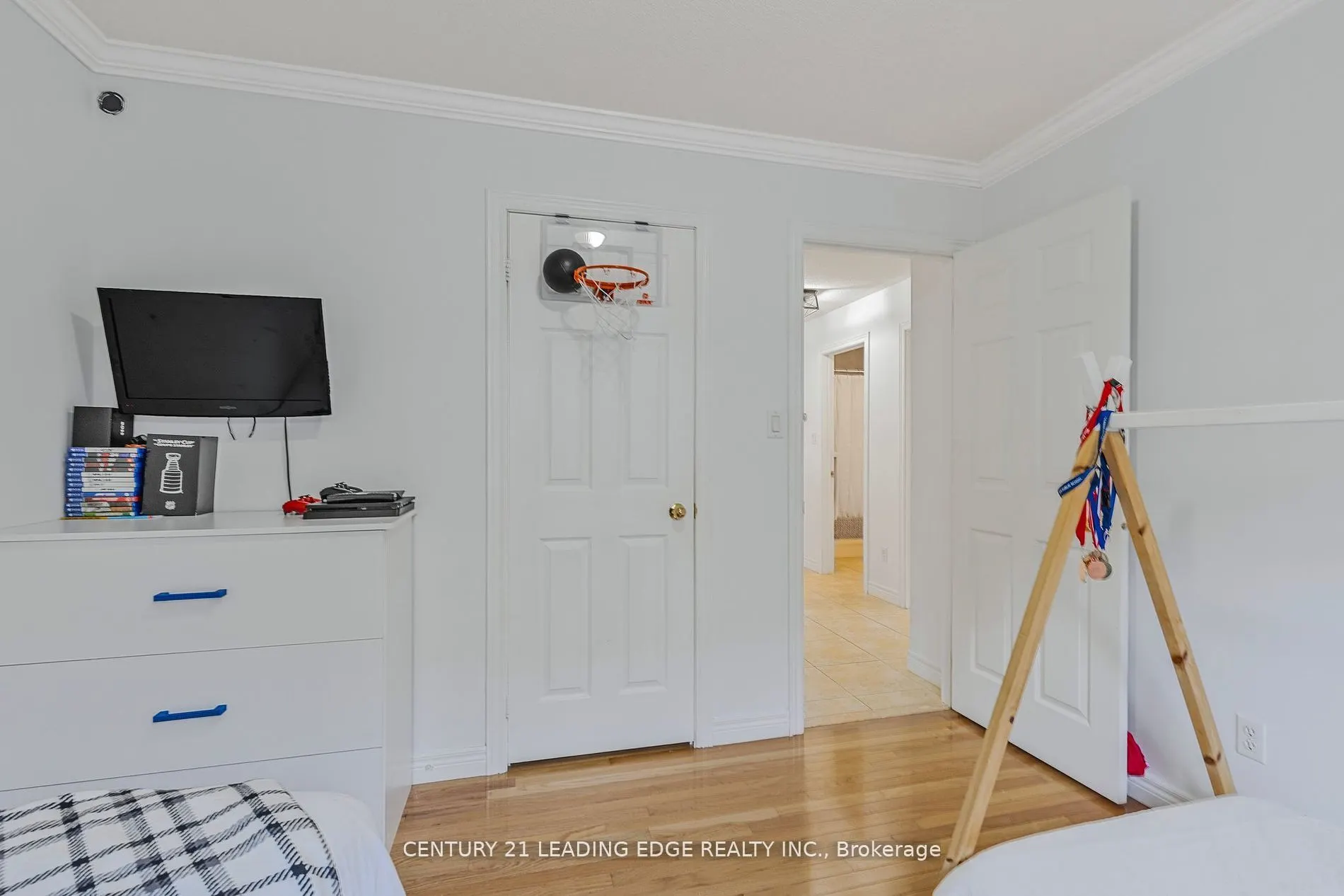 77 Maplewood Avenue