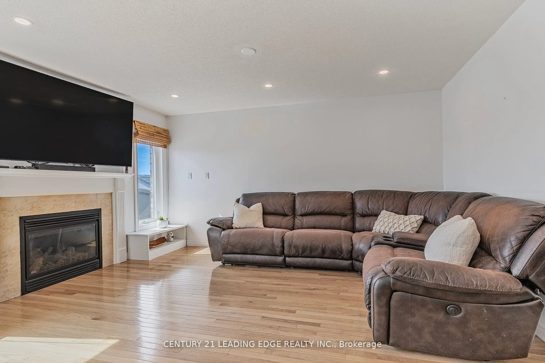 77 Maplewood Avenue