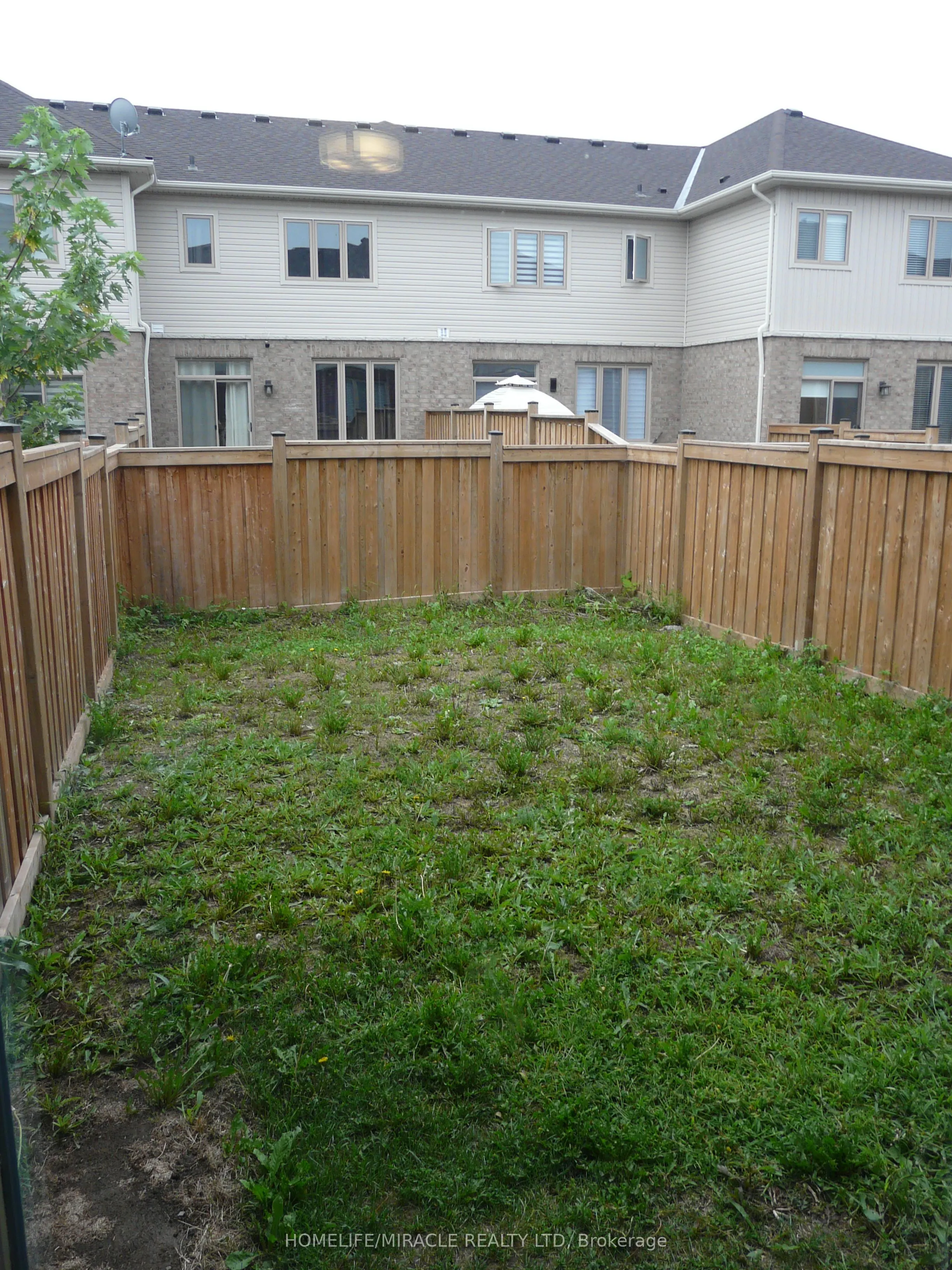 66 Clifford Crescent