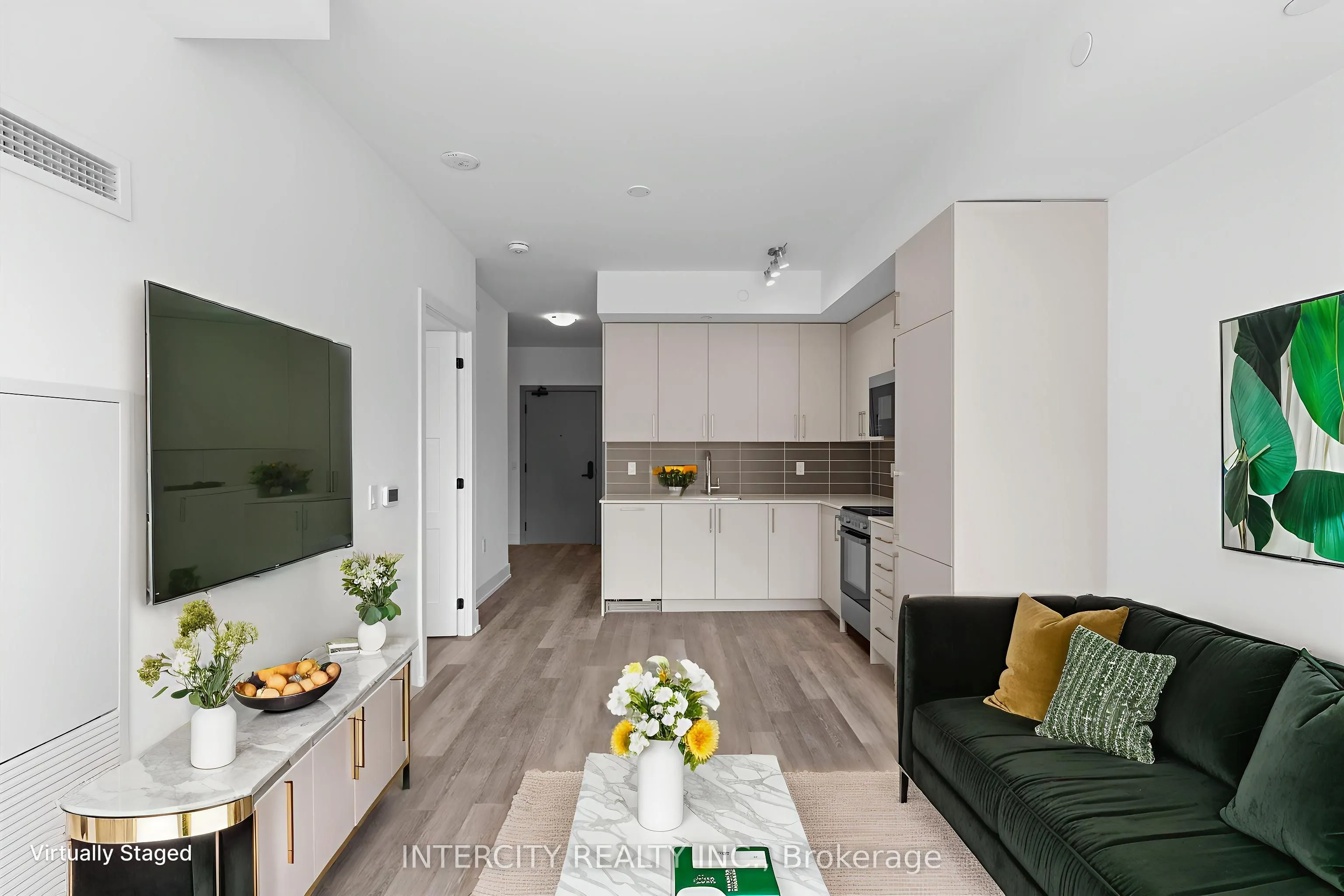2075 King Road, #252