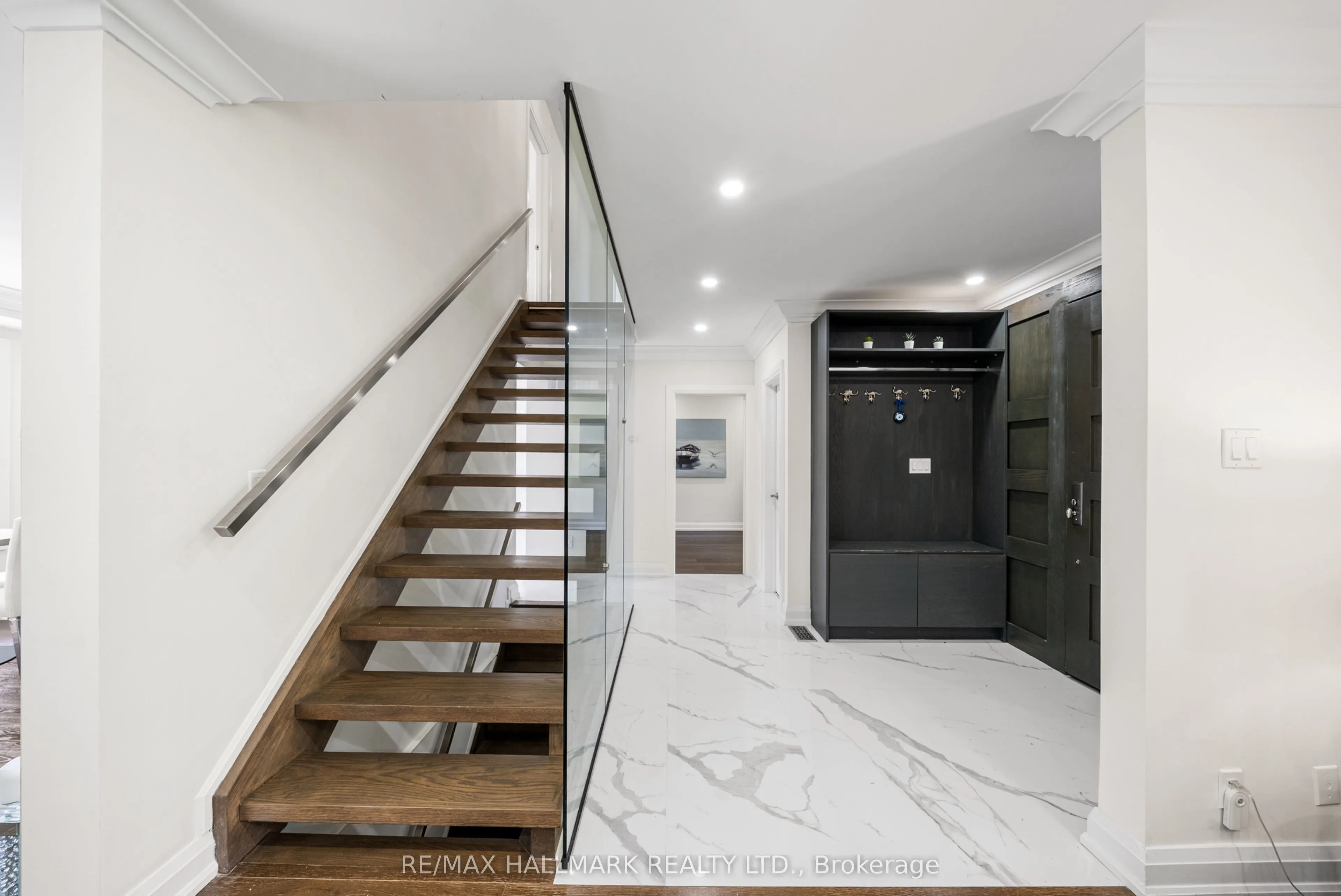 220 Grandview Avenue