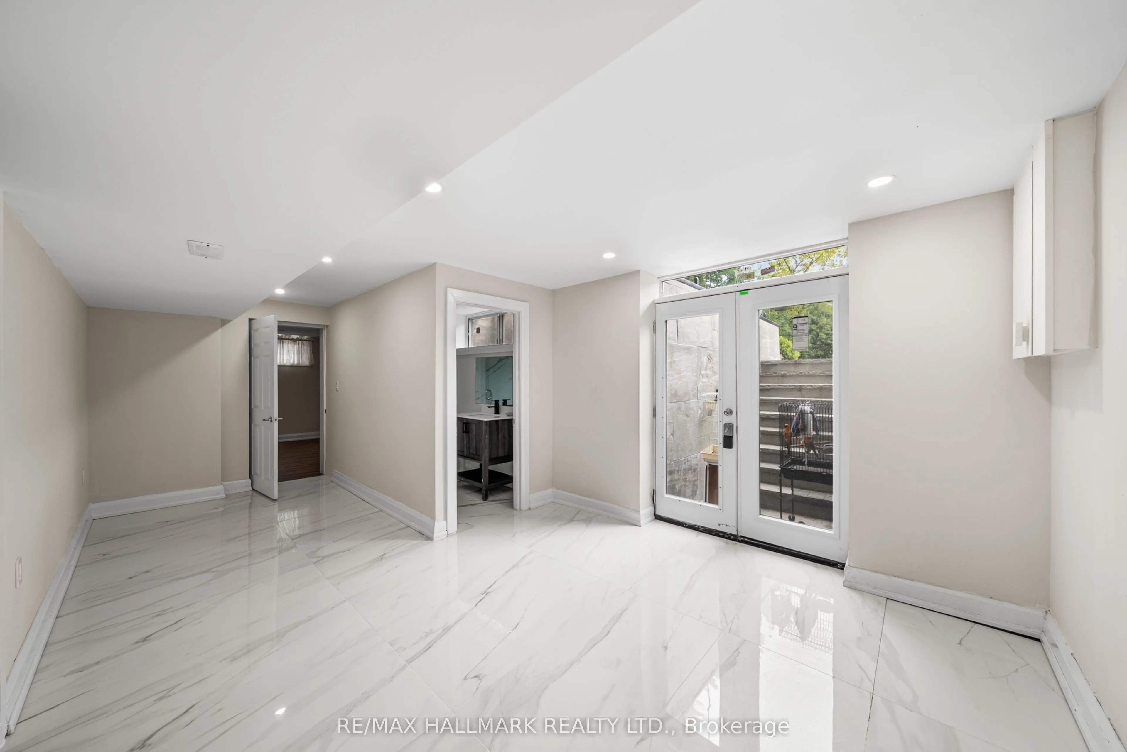 220 Grandview Avenue