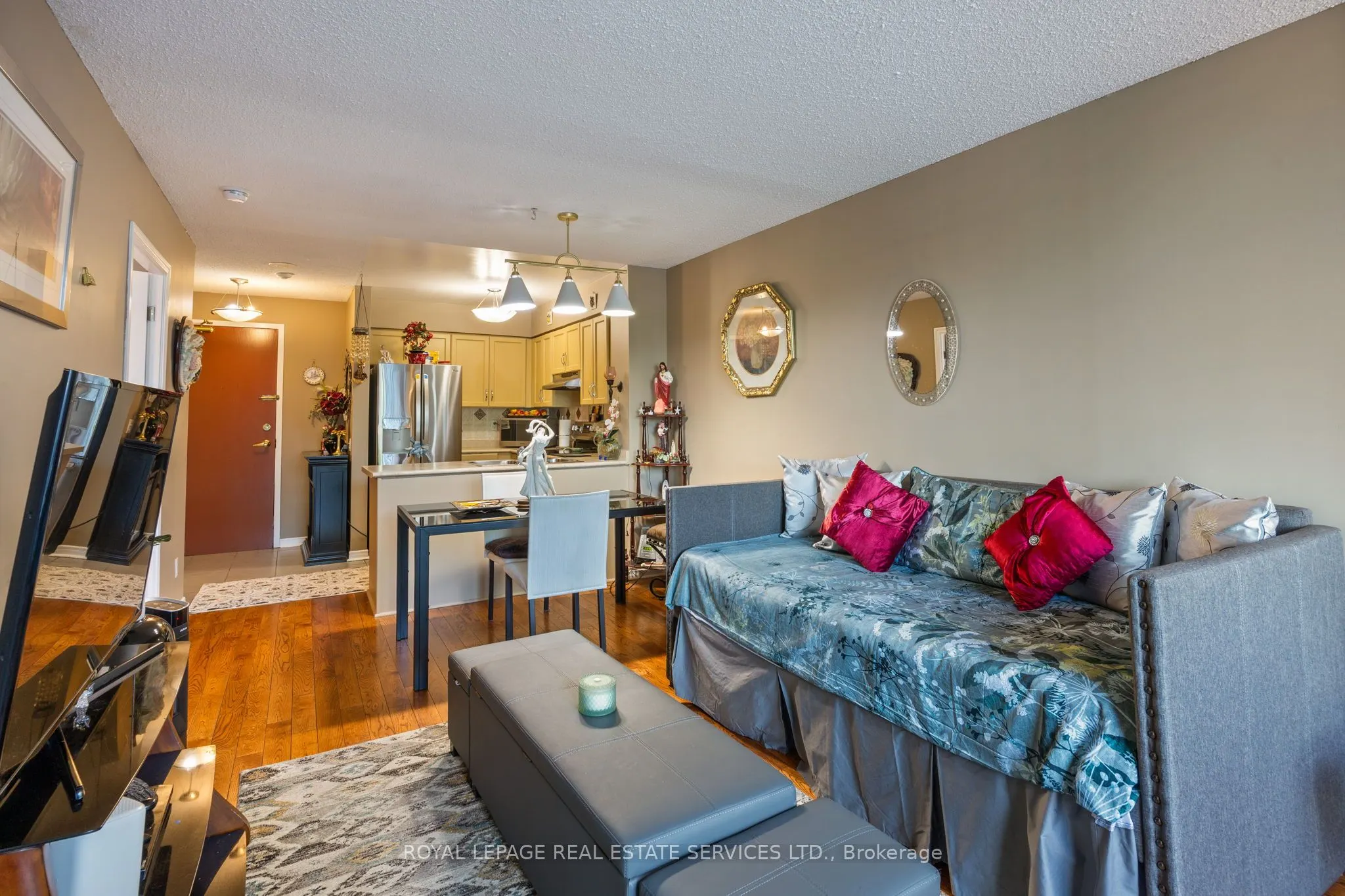 9 Northern Heights Drive, #101