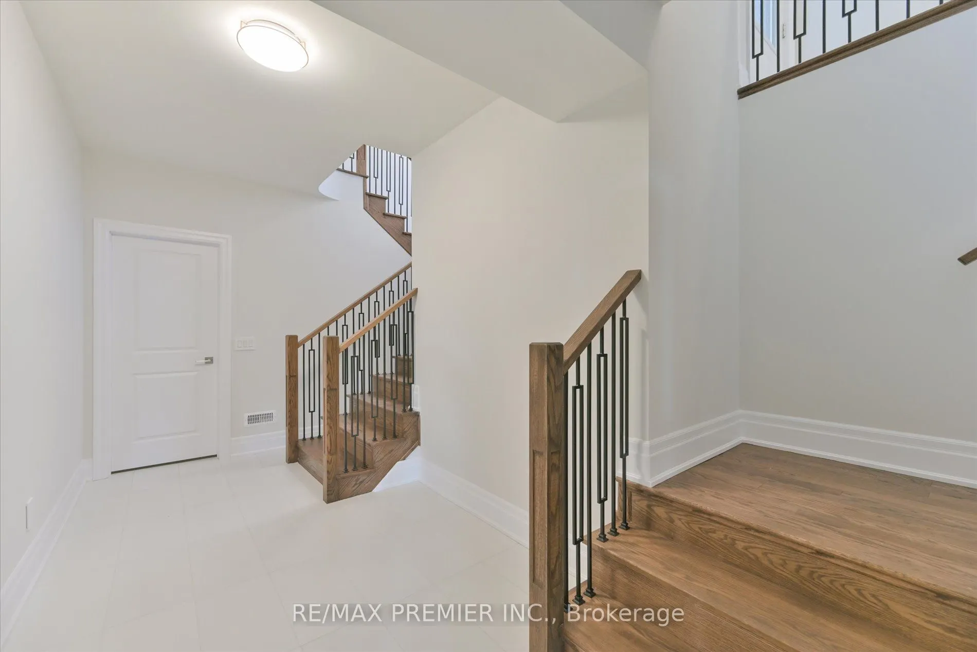 94 Sunny Acre Crescent
