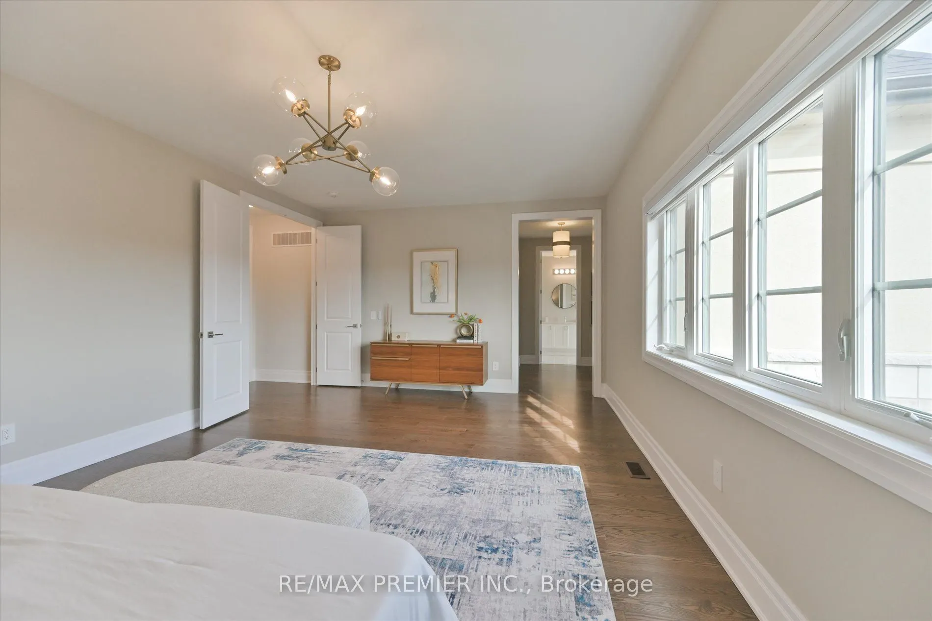 94 Sunny Acre Crescent