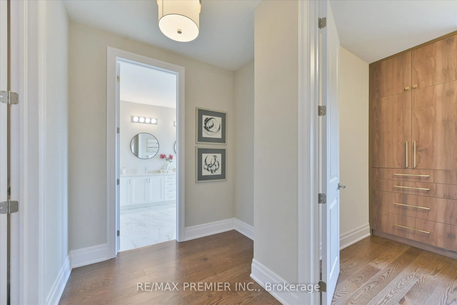 94 Sunny Acre Crescent