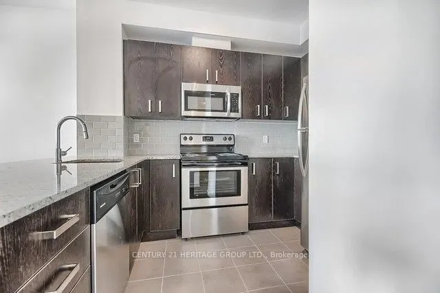 11611 Yonge Street, #211