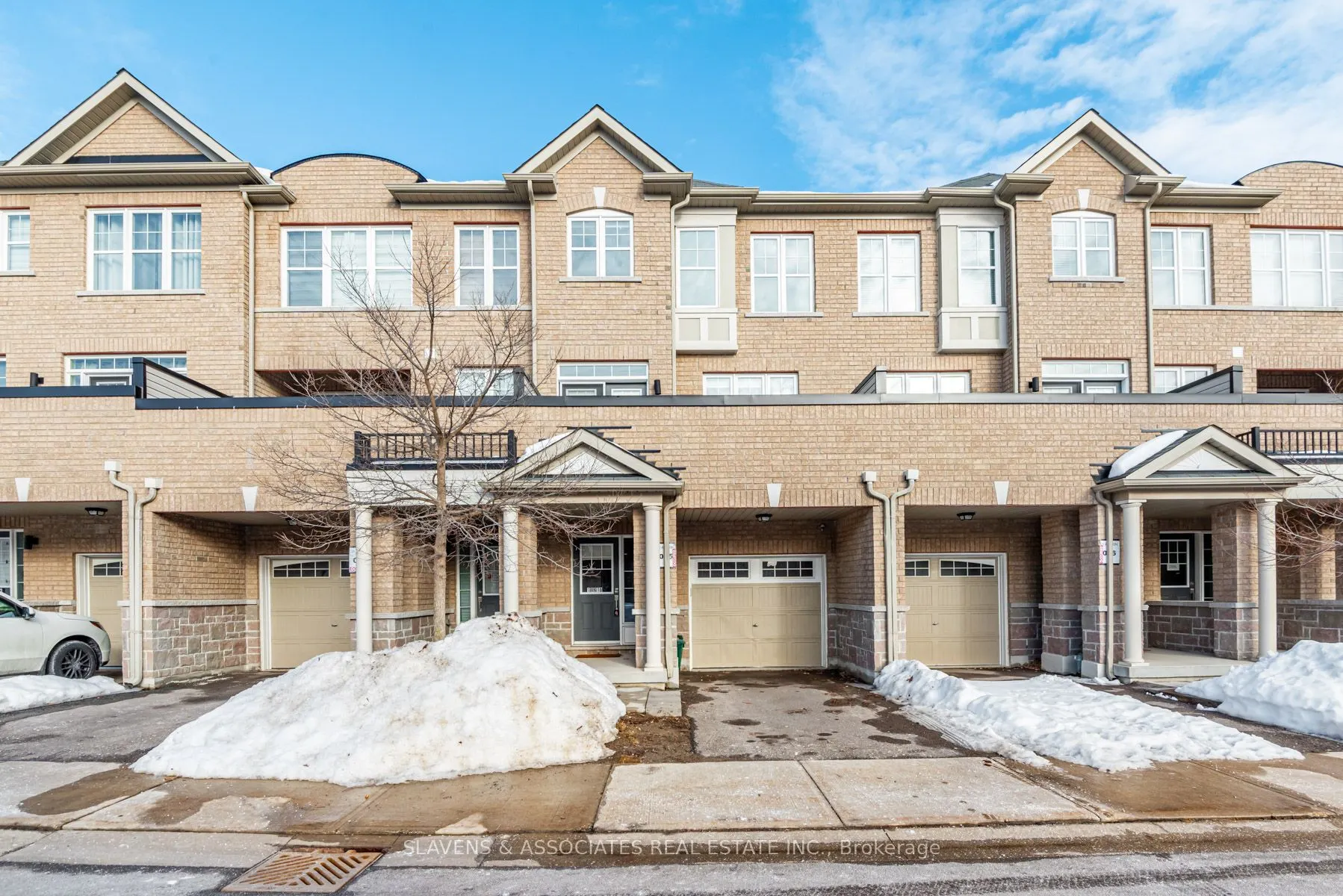 10610 Bathurst Street