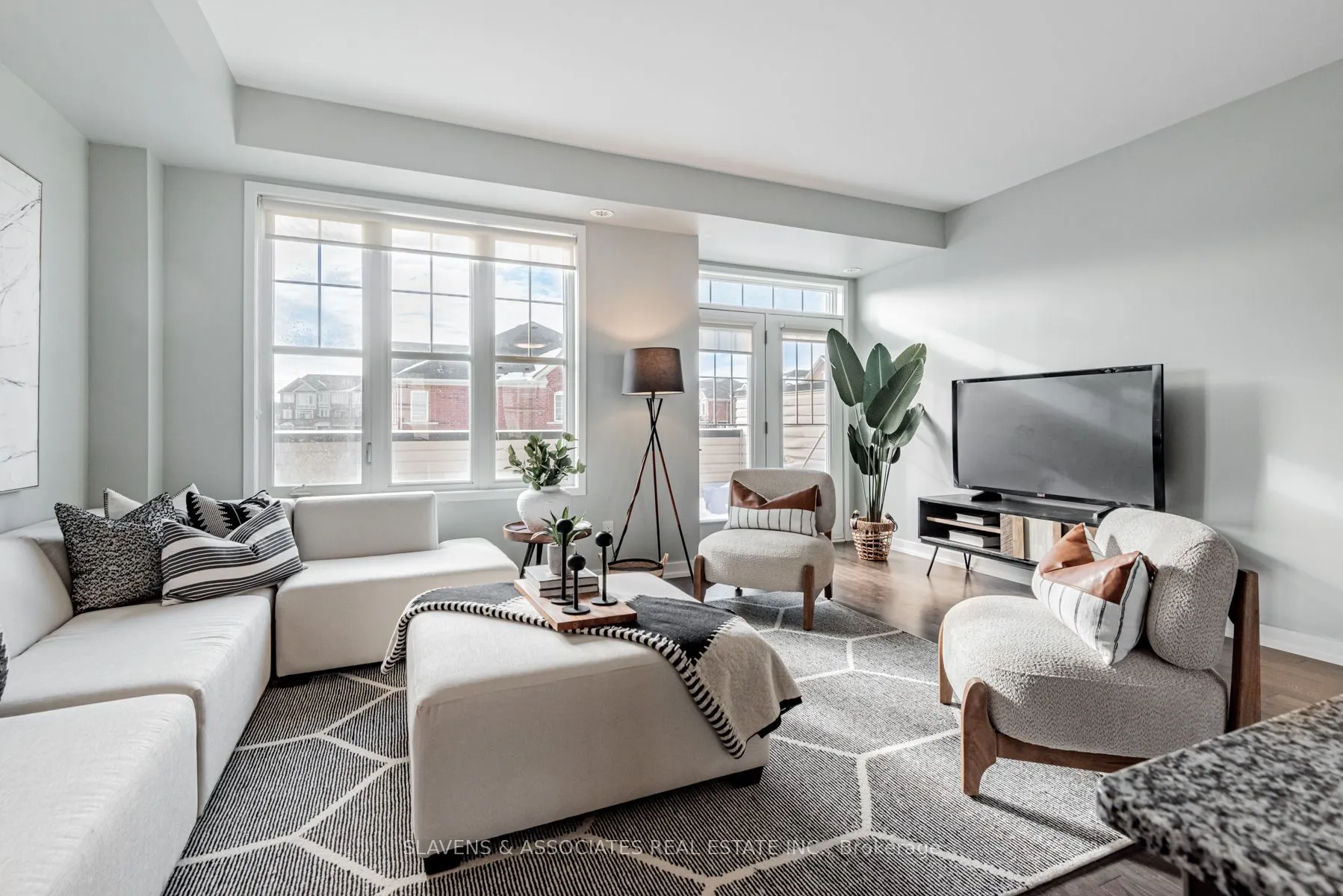 10610 Bathurst Street