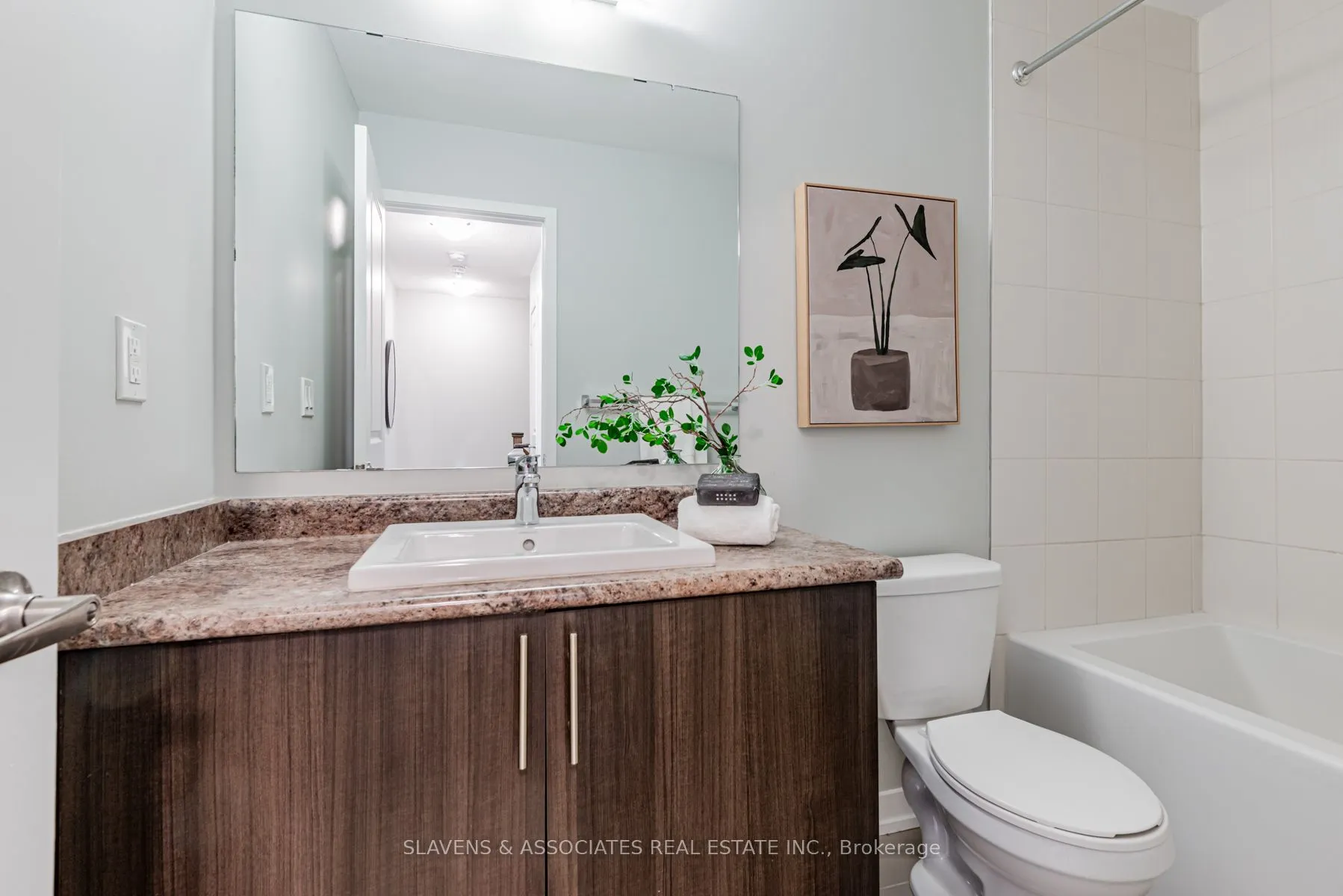 10610 Bathurst Street
