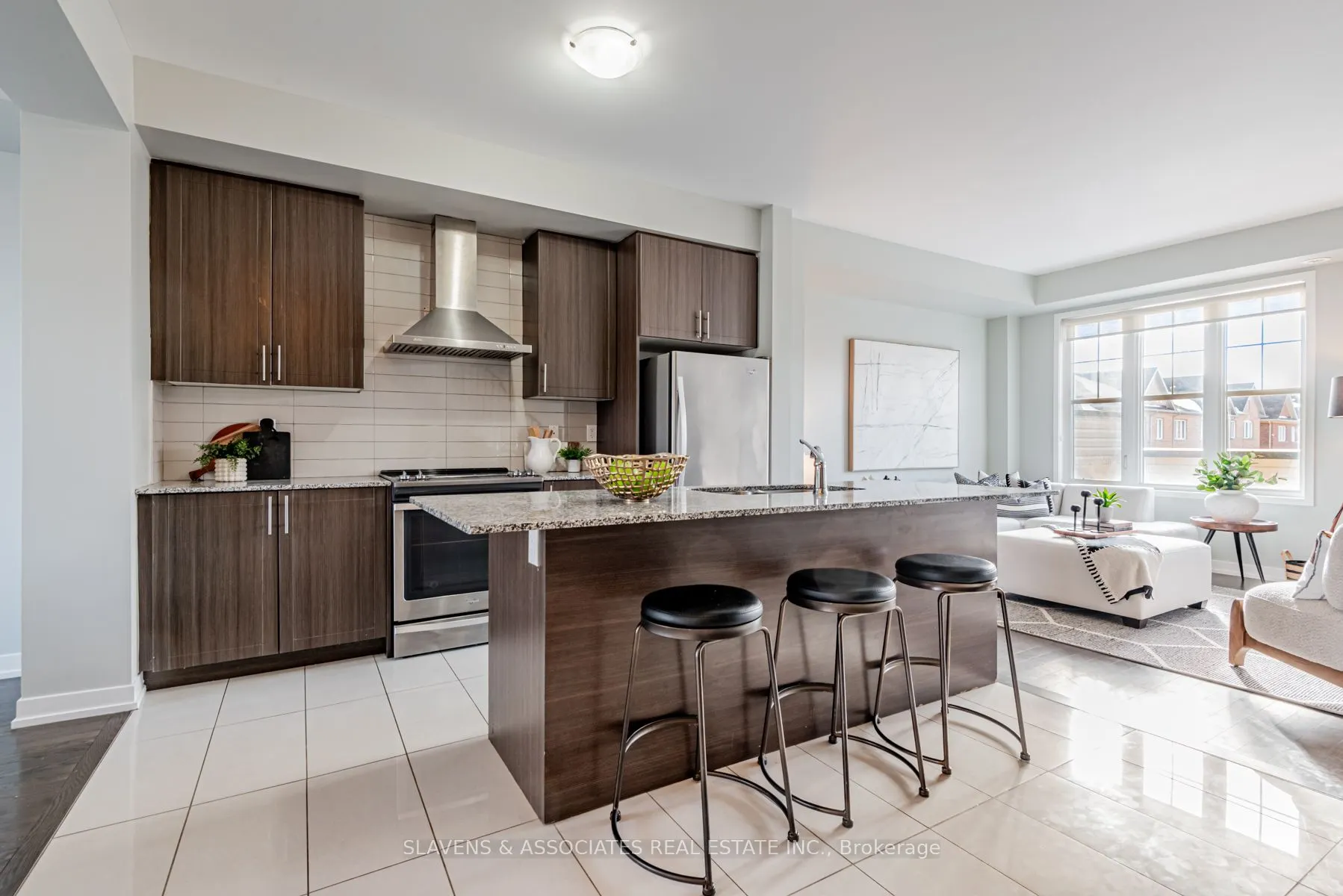 10610 Bathurst Street