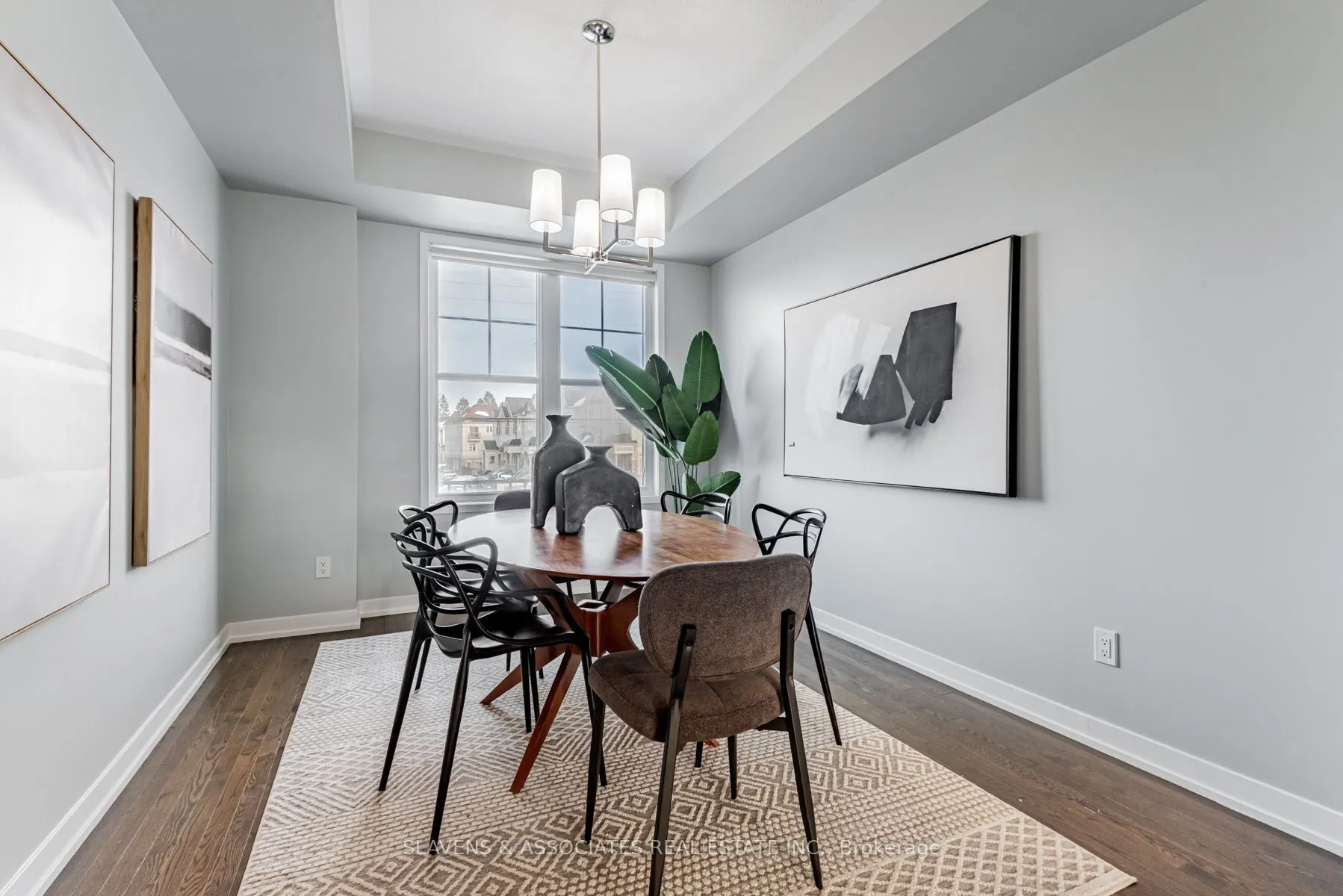 10610 Bathurst Street