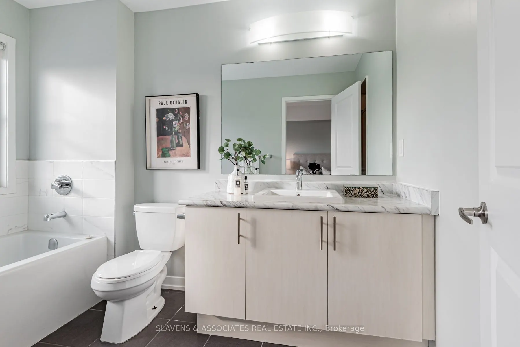 10610 Bathurst Street