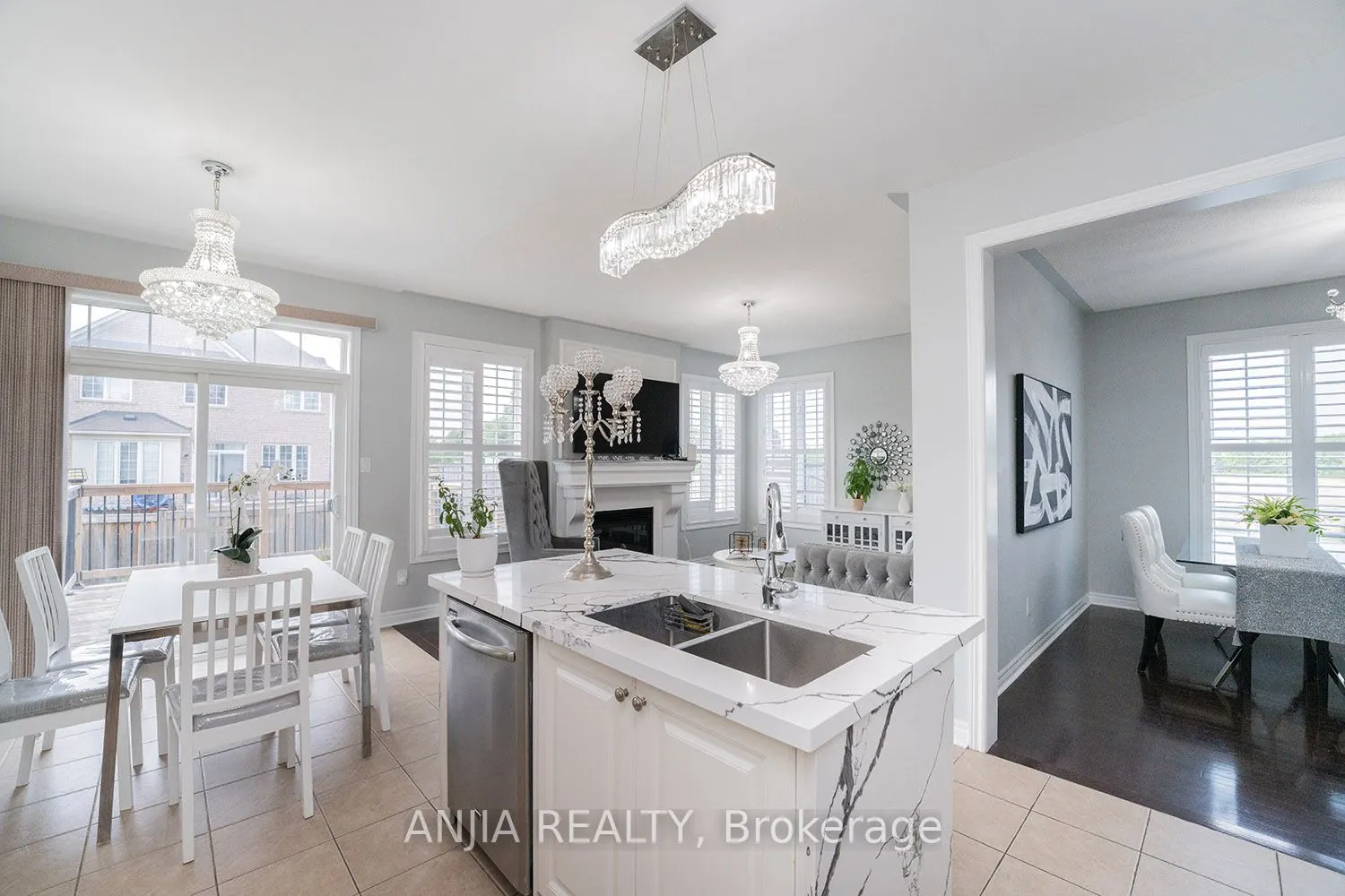 68 Lucida Court