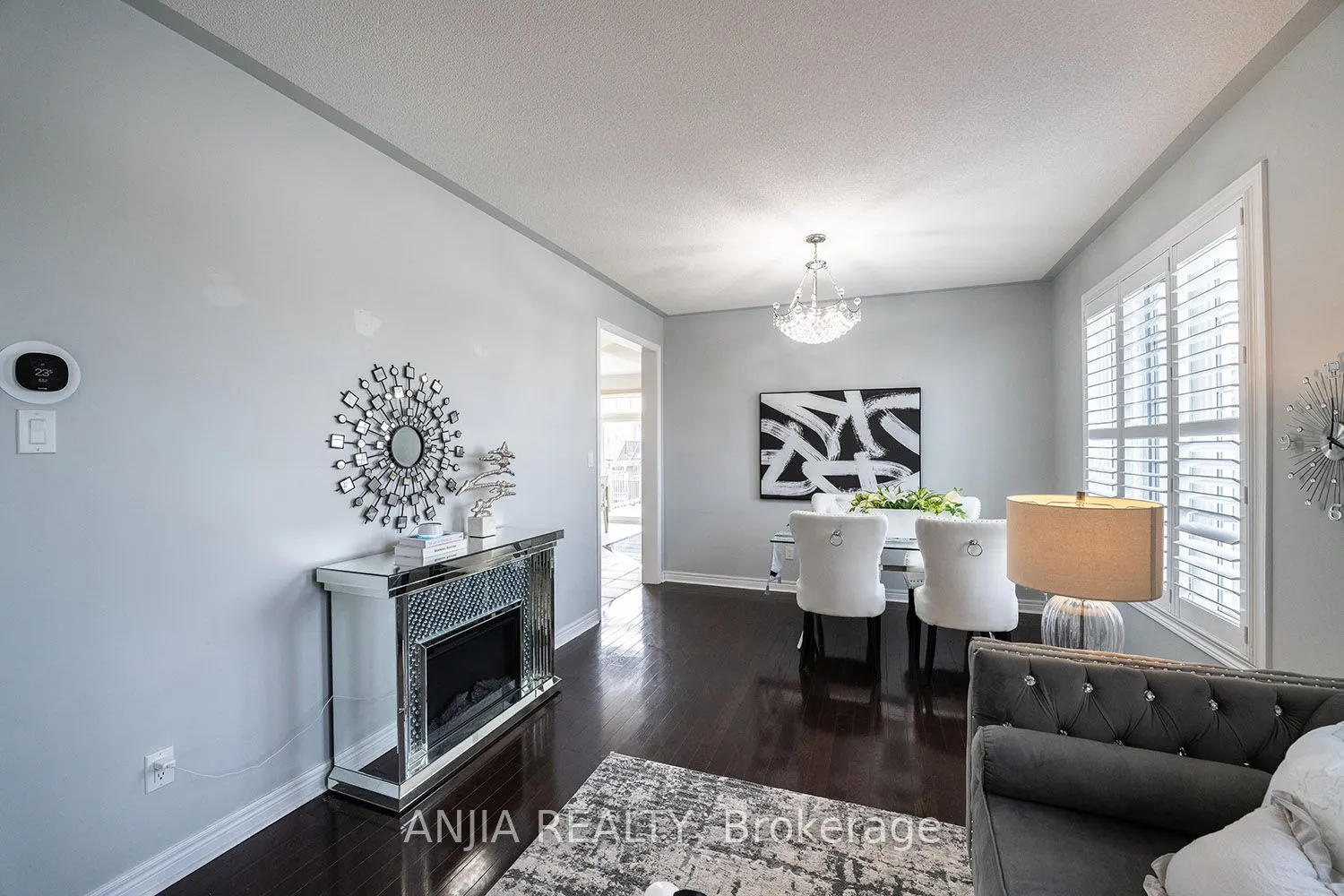 68 Lucida Court
