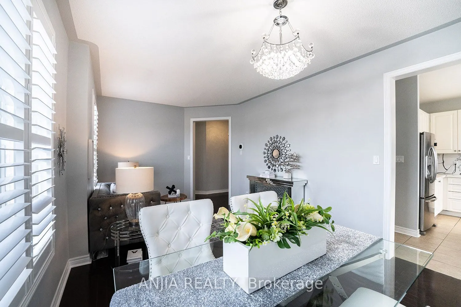 68 Lucida Court