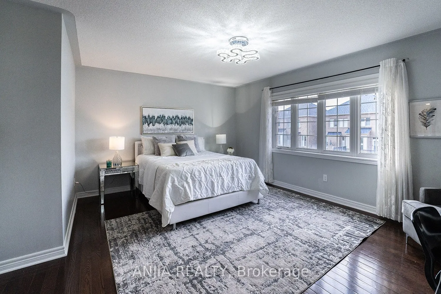 68 Lucida Court
