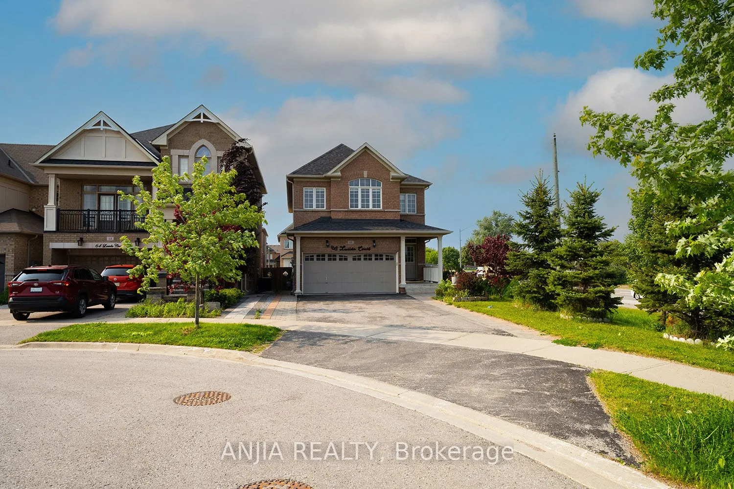 68 Lucida Court