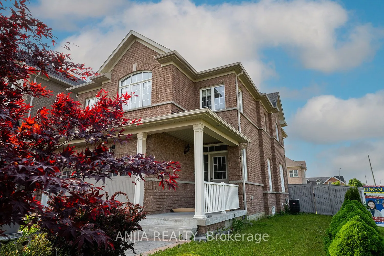 68 Lucida Court