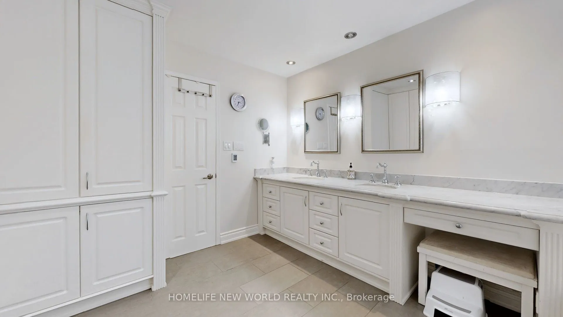 33 Beatty Crescent