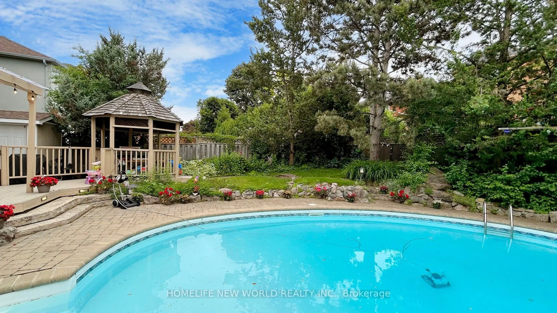 33 Beatty Crescent