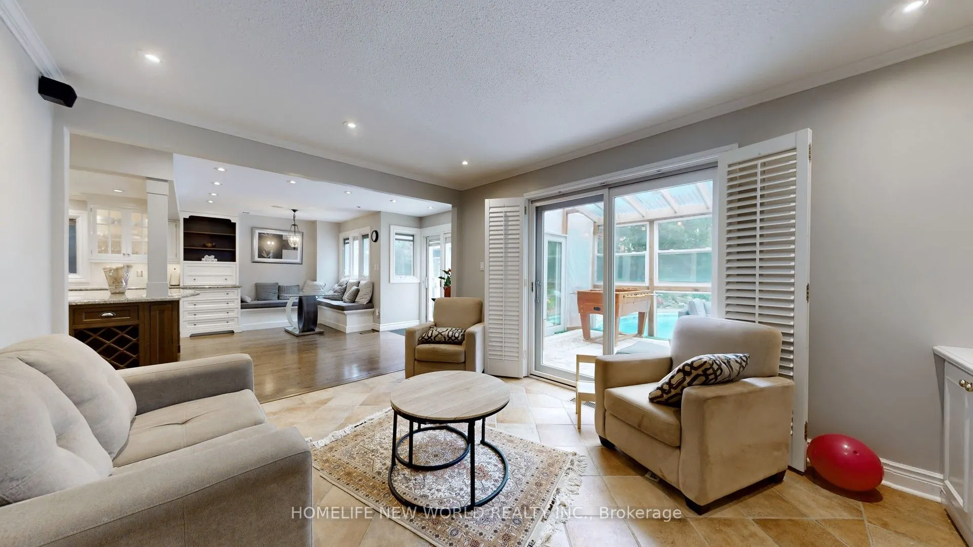 33 Beatty Crescent