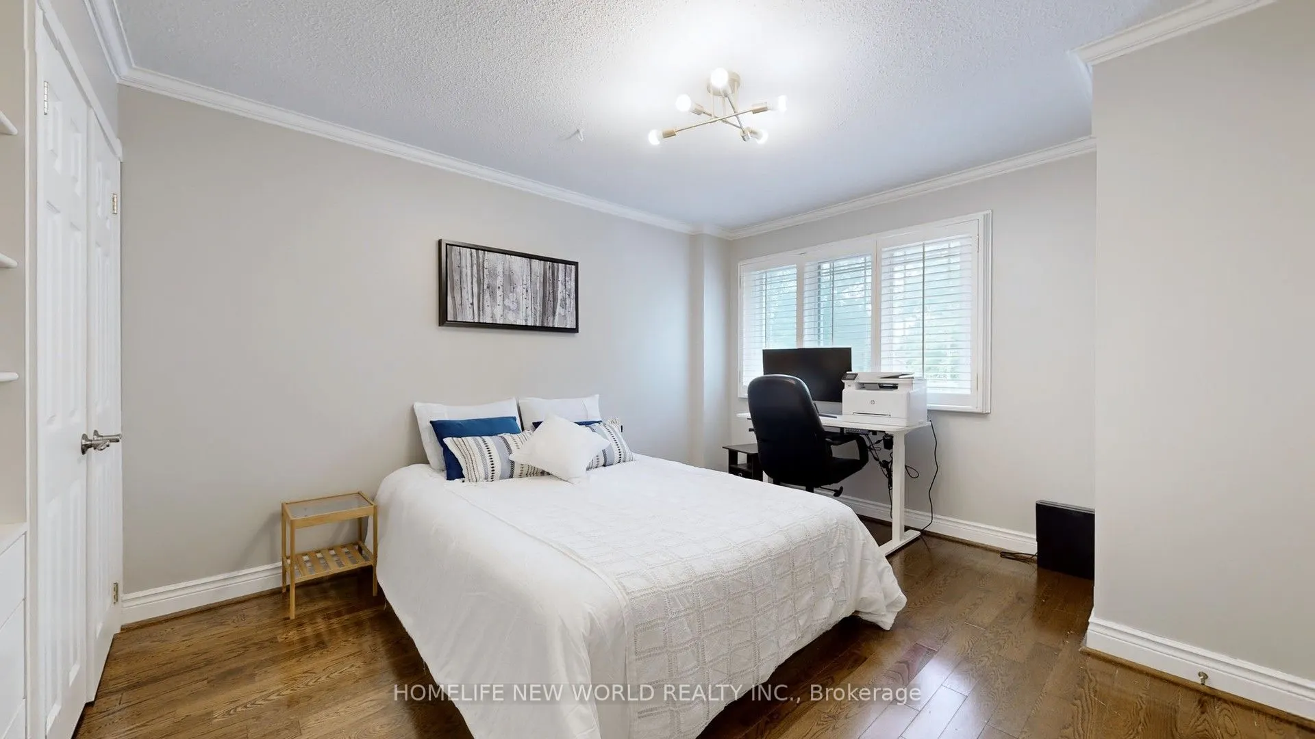 33 Beatty Crescent