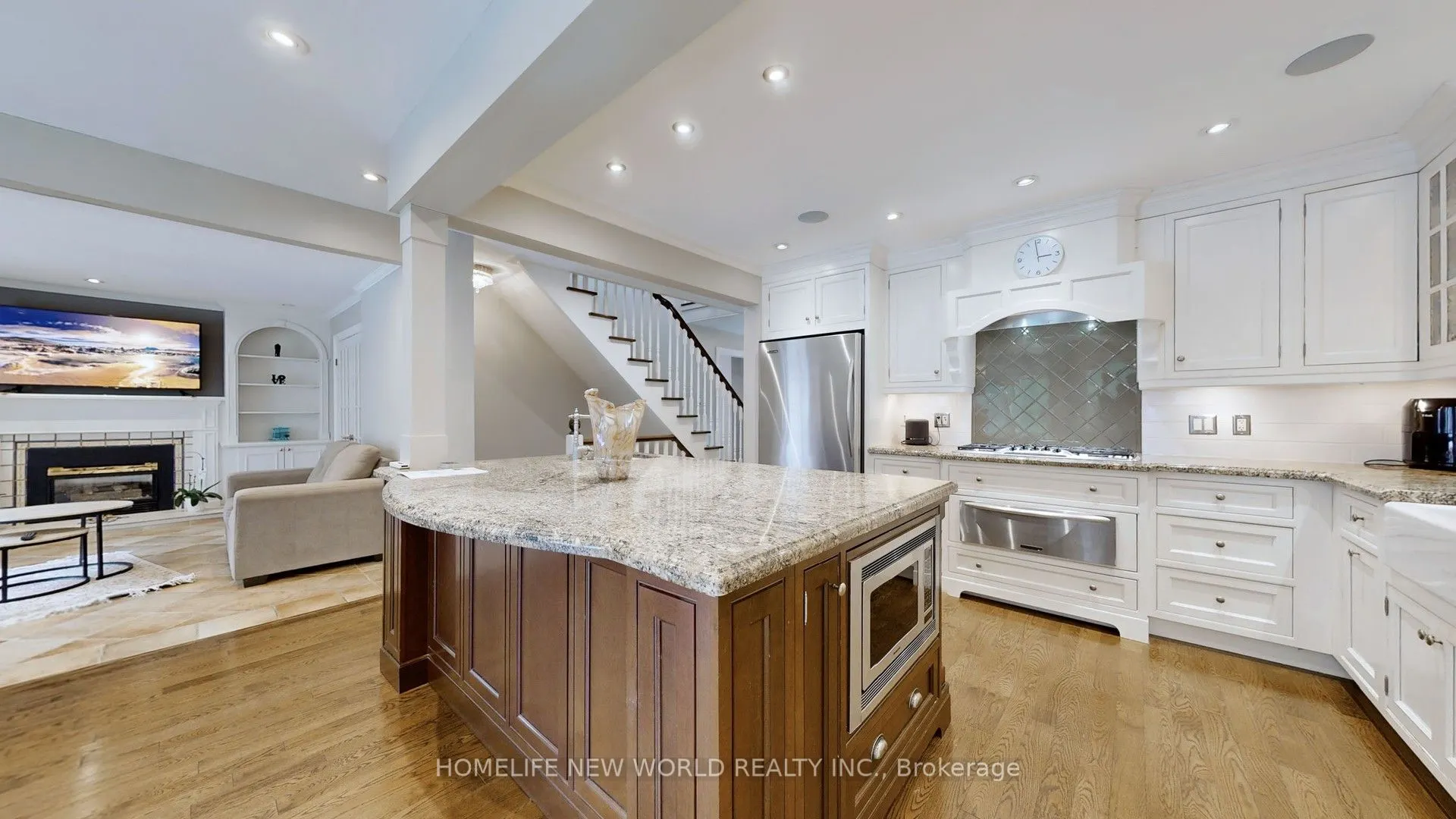 33 Beatty Crescent