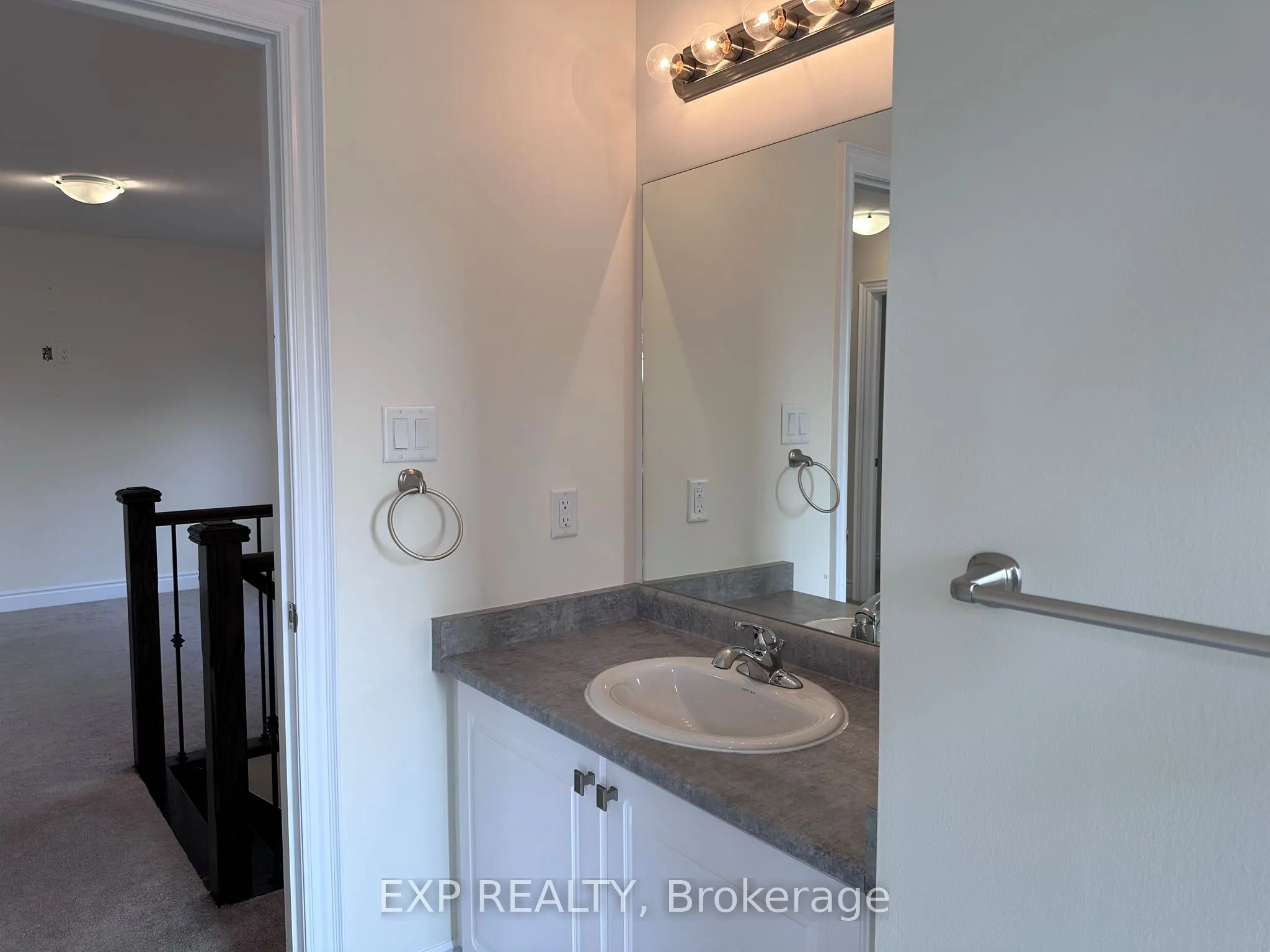 31 Lorne Thomas Place