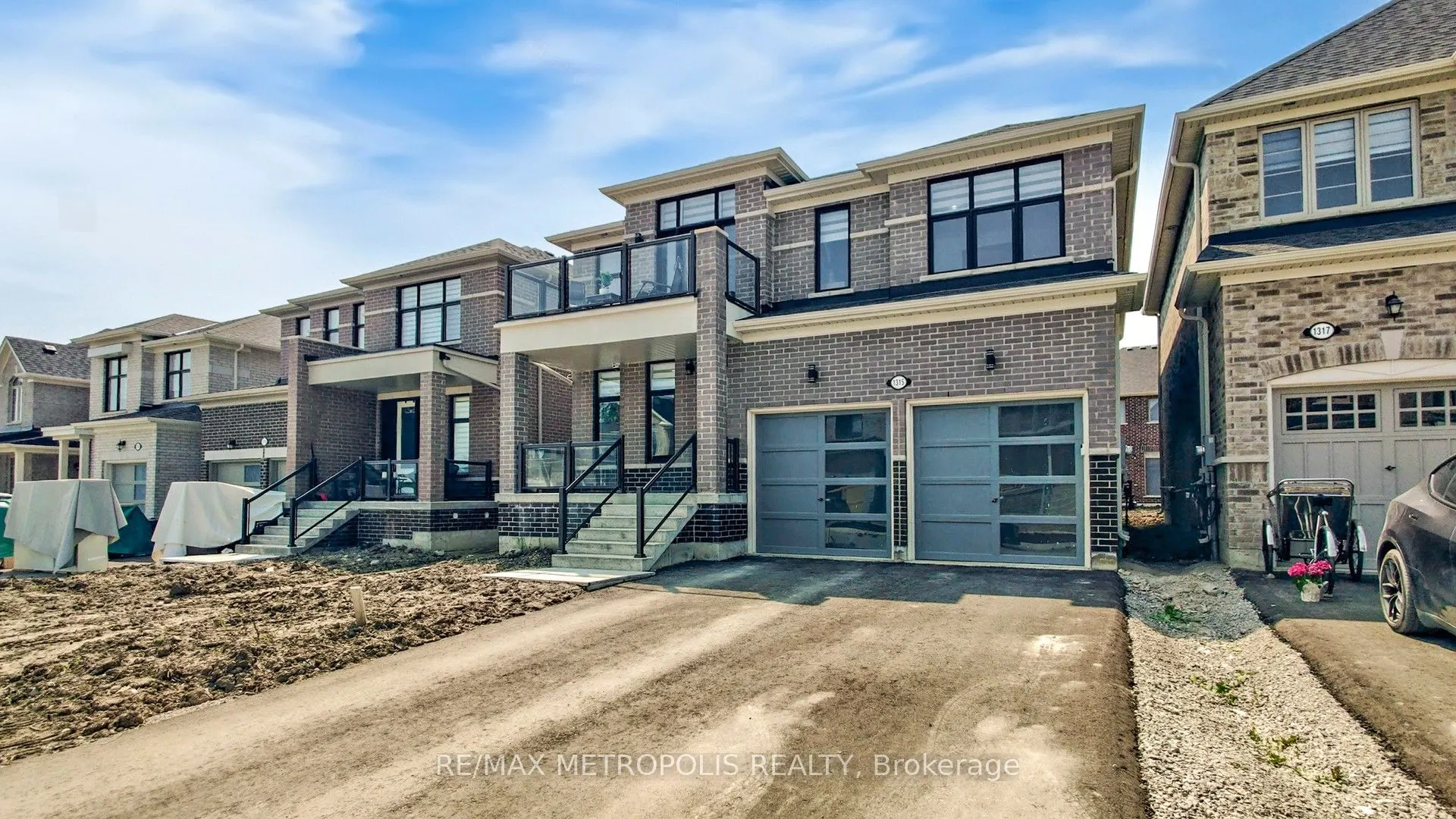 1315 Davis Loop