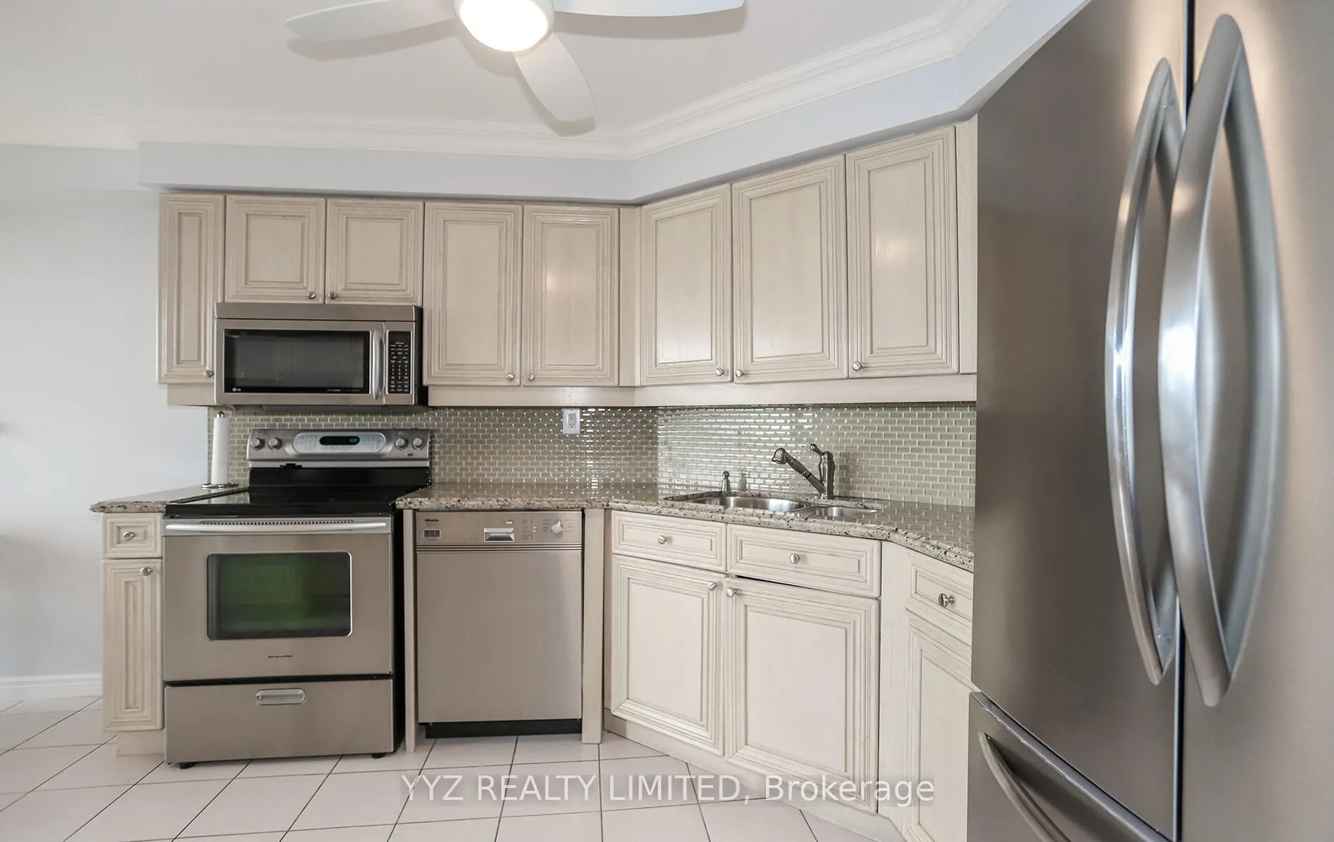 1 Clark Avenue W, #808