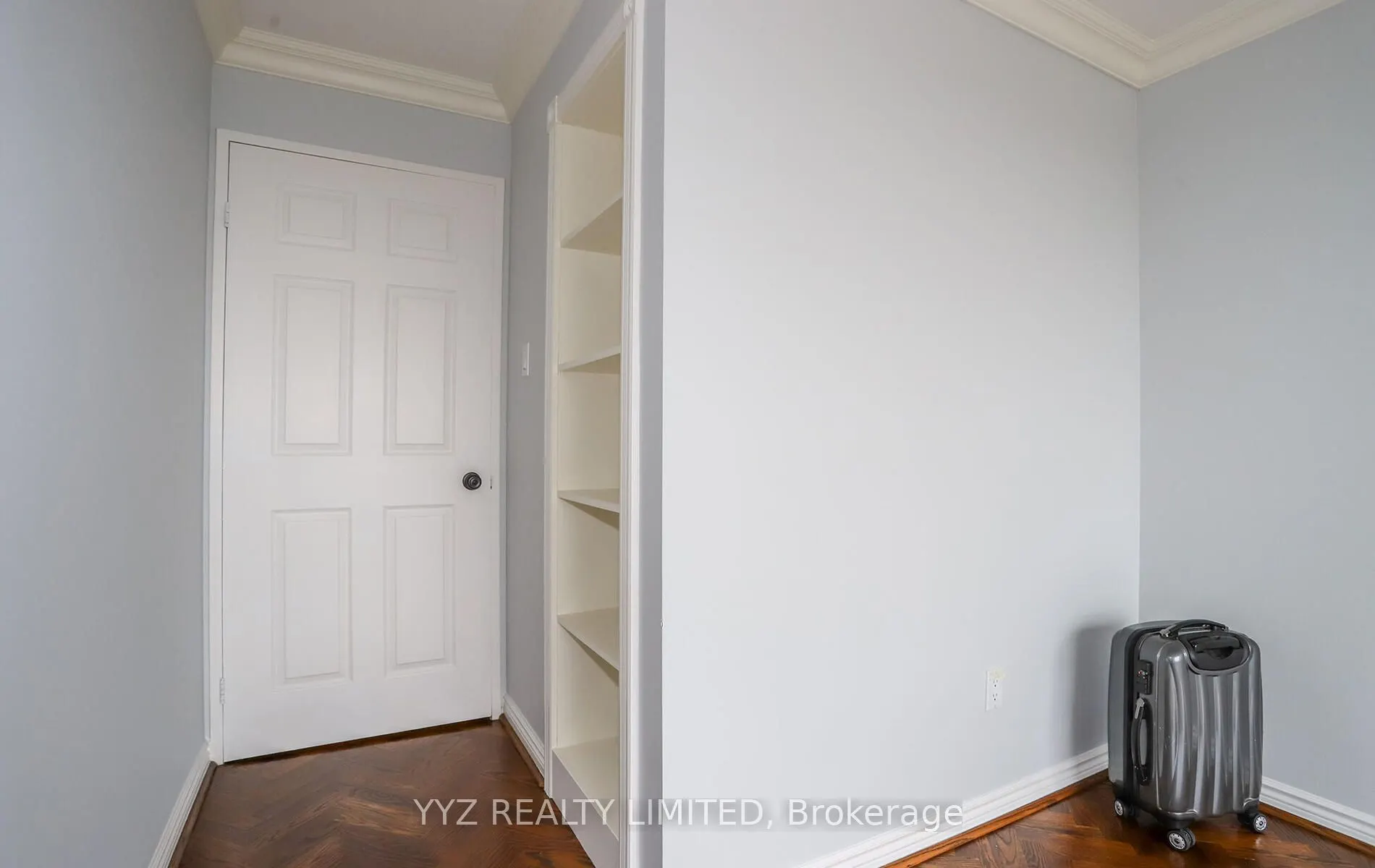 1 Clark Avenue W, #808