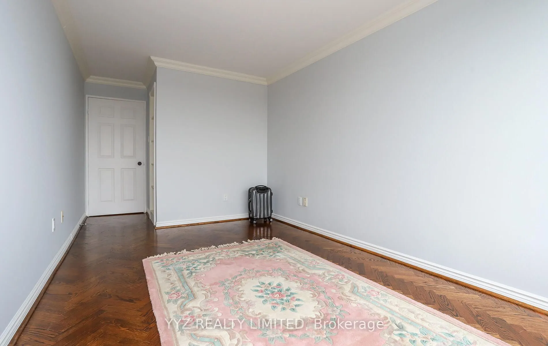 1 Clark Avenue W, #808