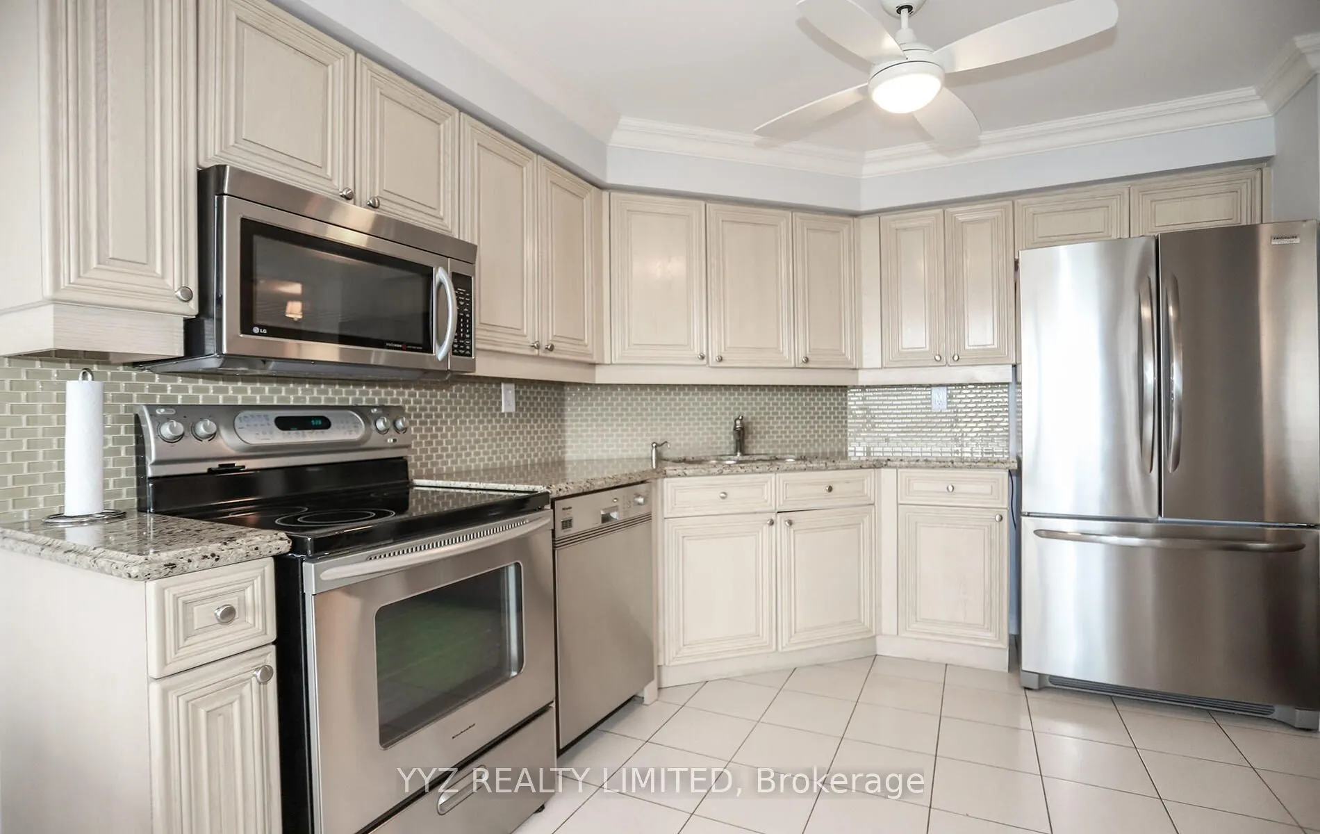 1 Clark Avenue W, #808