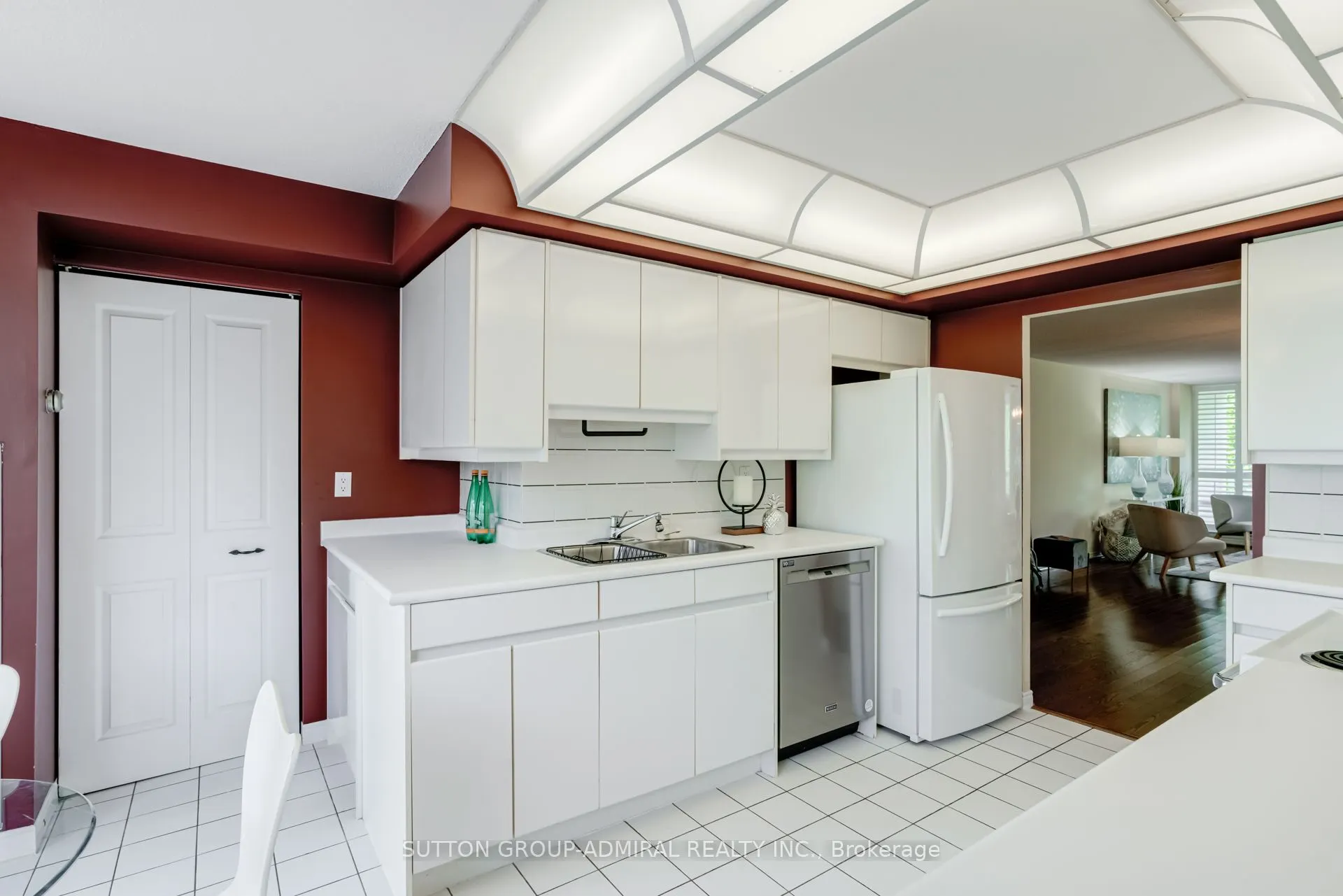 7250 Yonge Street, #311