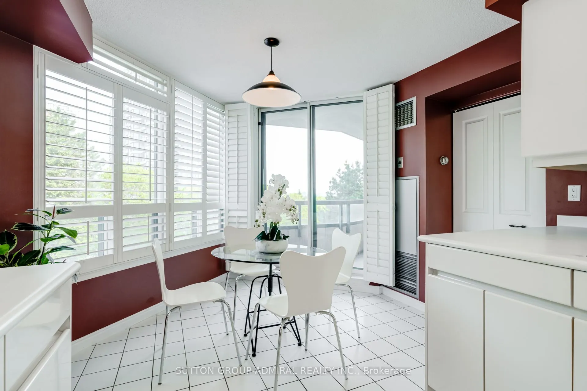 7250 Yonge Street, #311