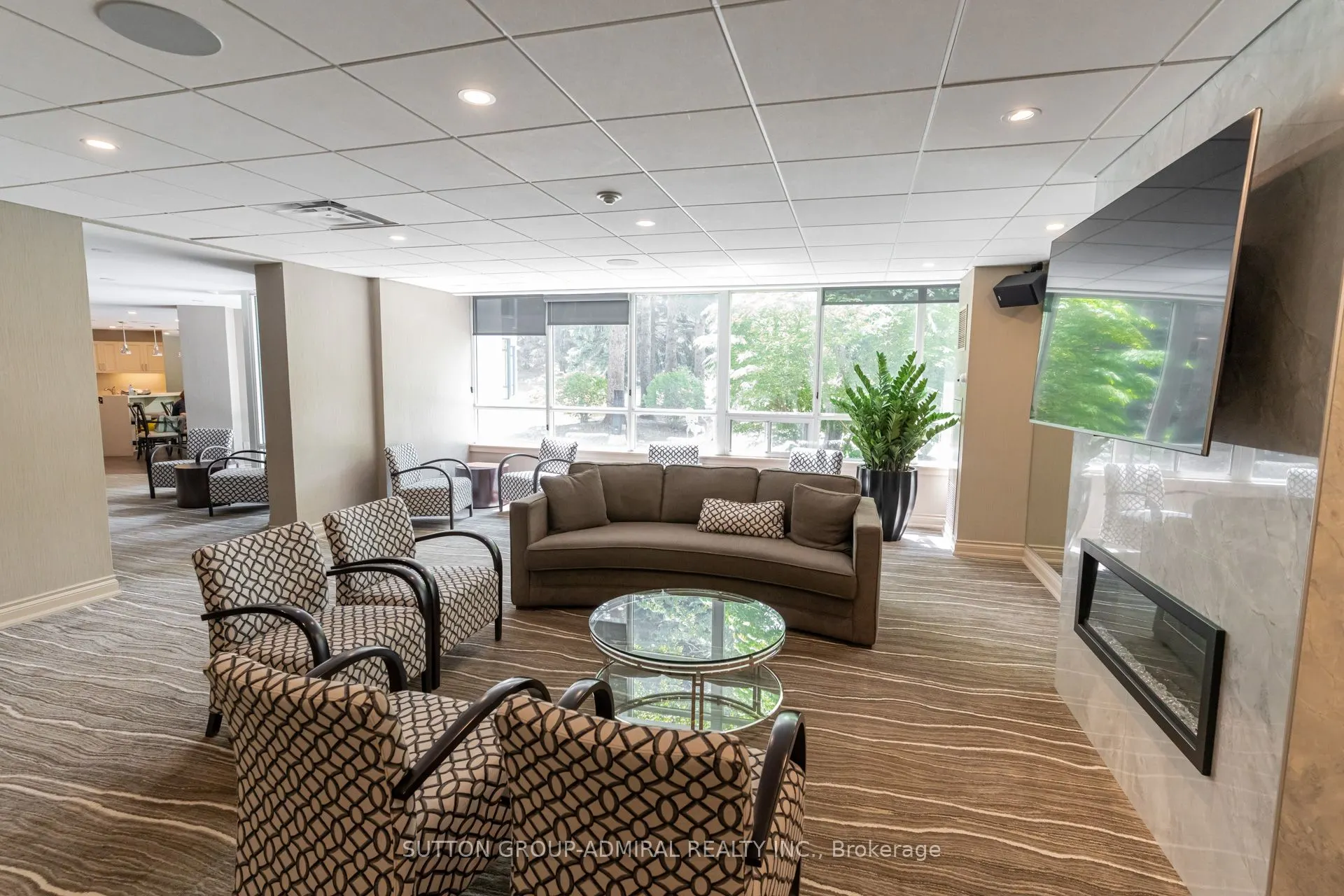 7250 Yonge Street, #311